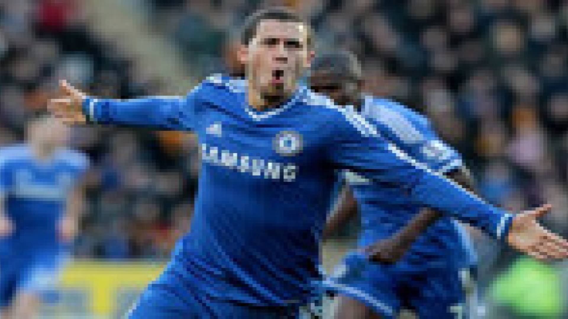 هازار باق مع "البلوز" حتى 2020