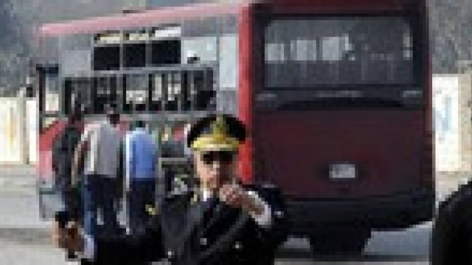 إصابة ضابط و7 جنود ومدني فى تفجير قنبلة شرقي القاهرة