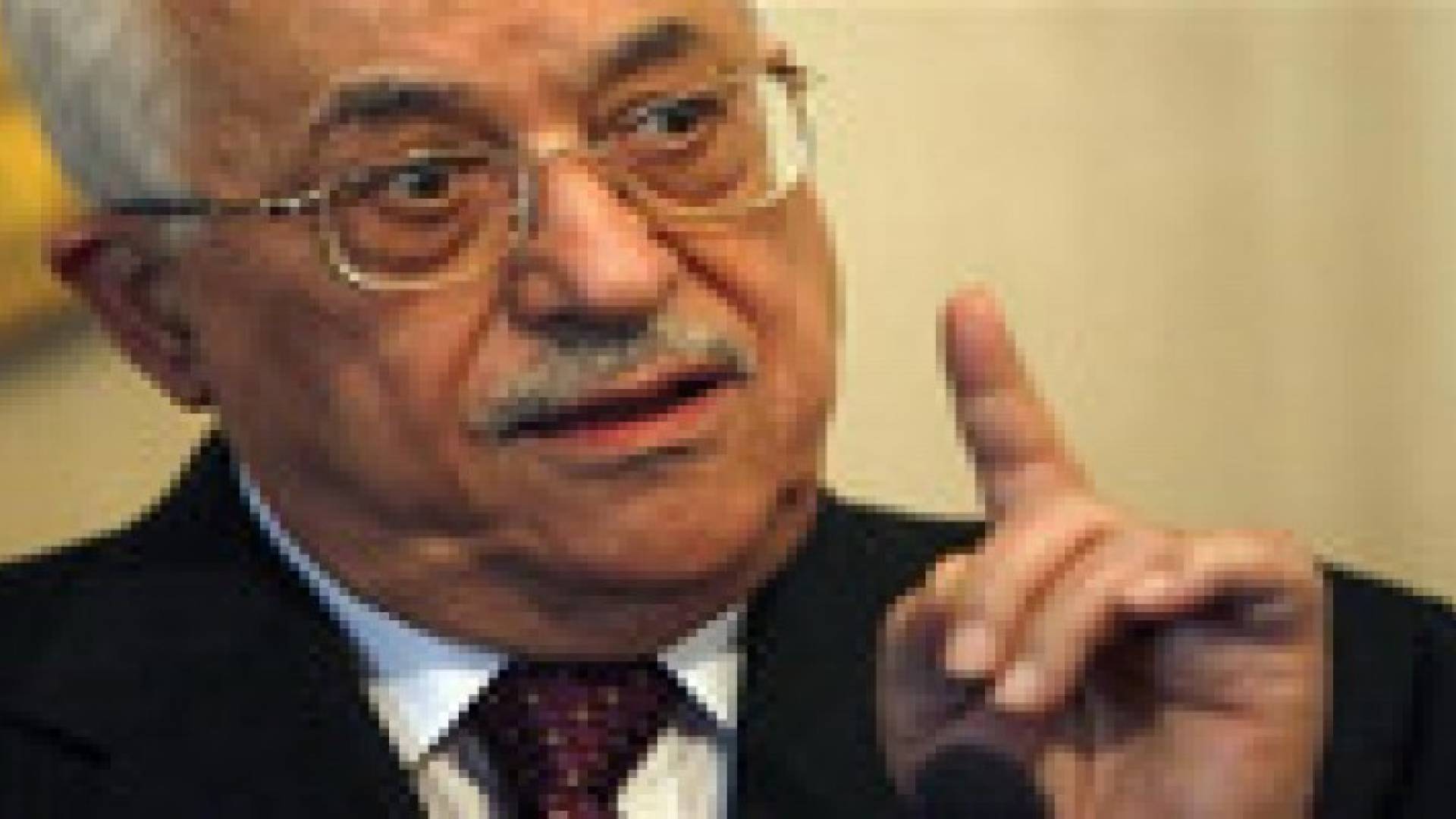 الرئيس عباس: خطوات صعبة لمواجهة حجز الأموال