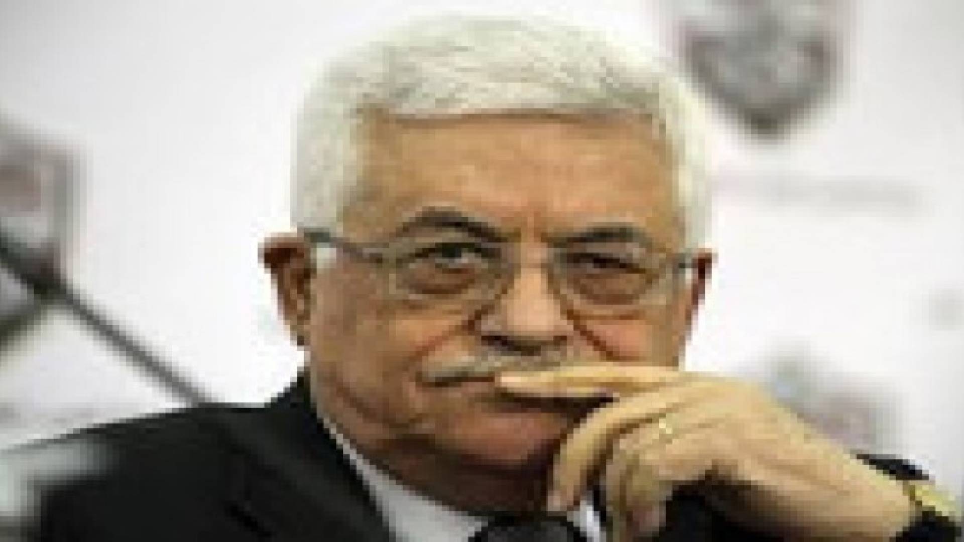 الرئيس الفلسطيني يهاتف السيسي معزيا بالضحايا المصريين