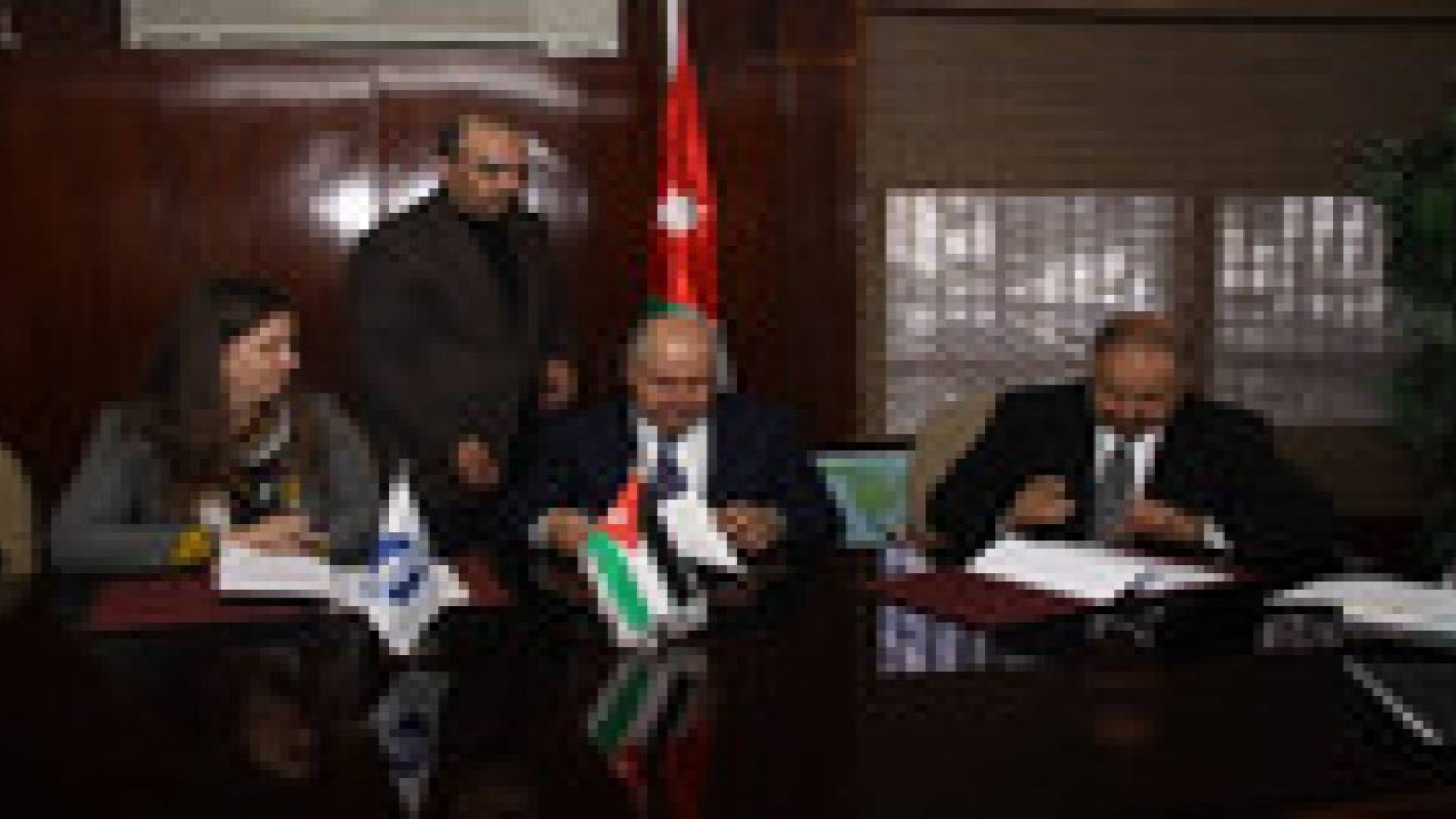 وزير المياه والري : توسعة لمحطة تنقية السمرا لتصل الى نصف مليون م3