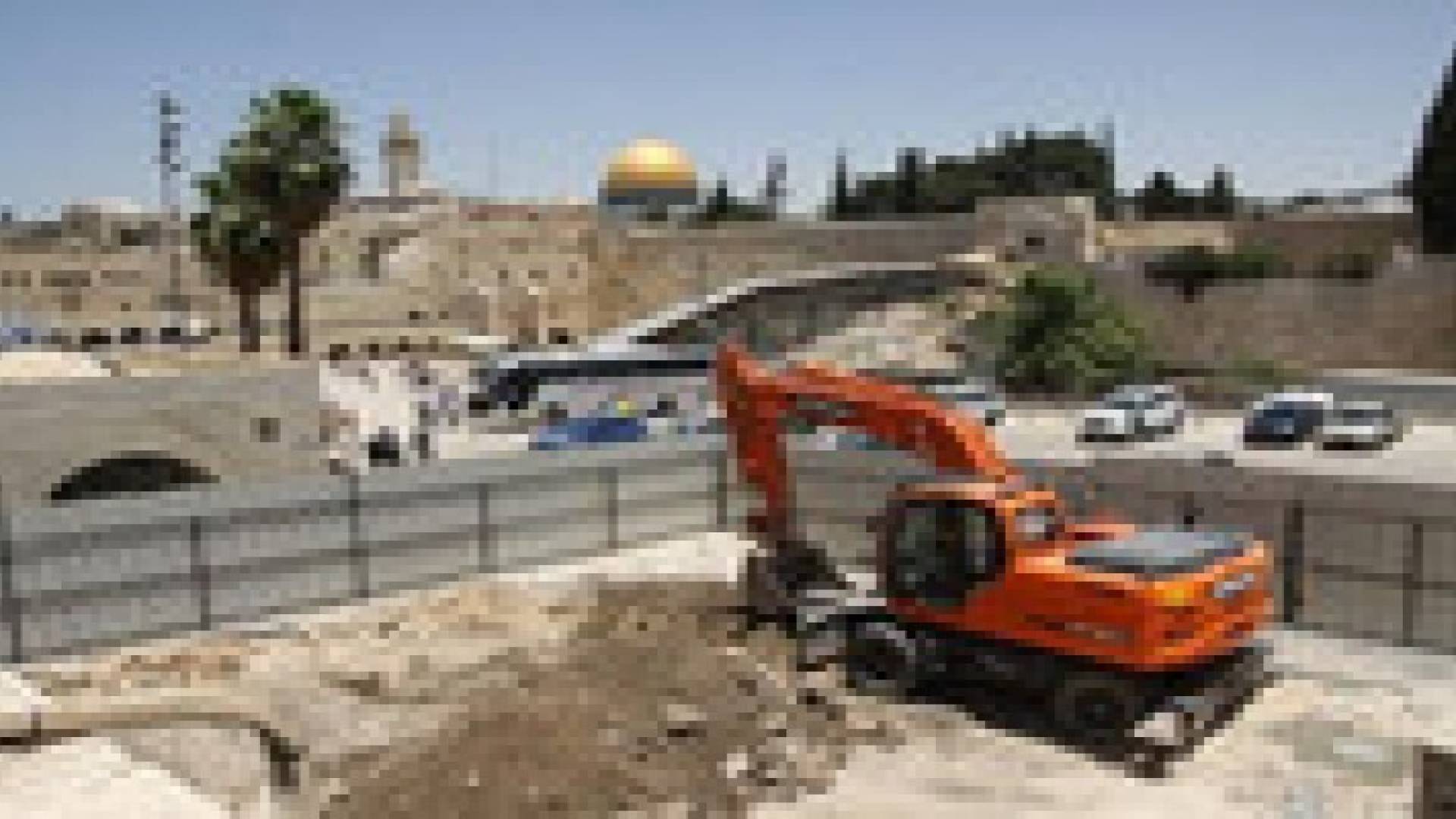 الاحتلال يجري حفريات جديدة بالقرب من المسجد الأقصى