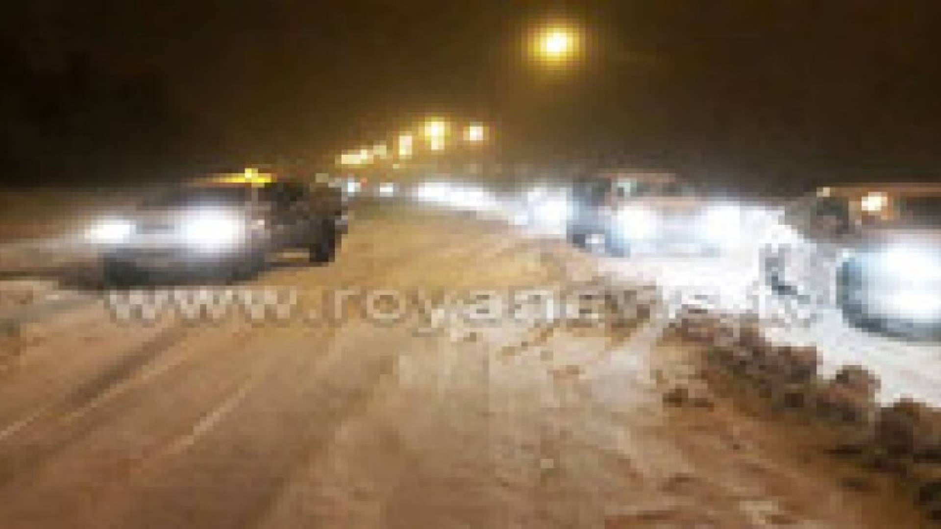 حجز رخص مركبات عالقة على طريق المطار.. فيديو وصور