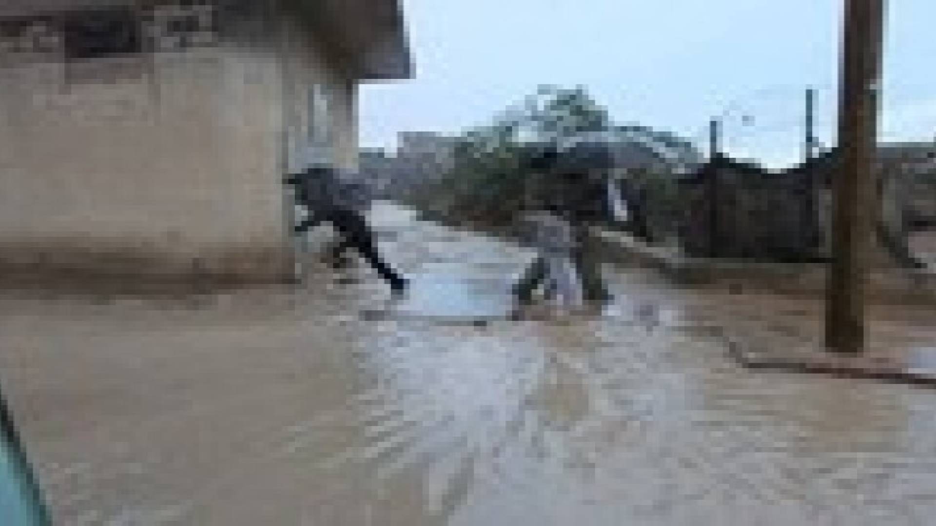 الاحتلال الإسرائيلي يفتح سدود المياه باتجاه منازل بغزة