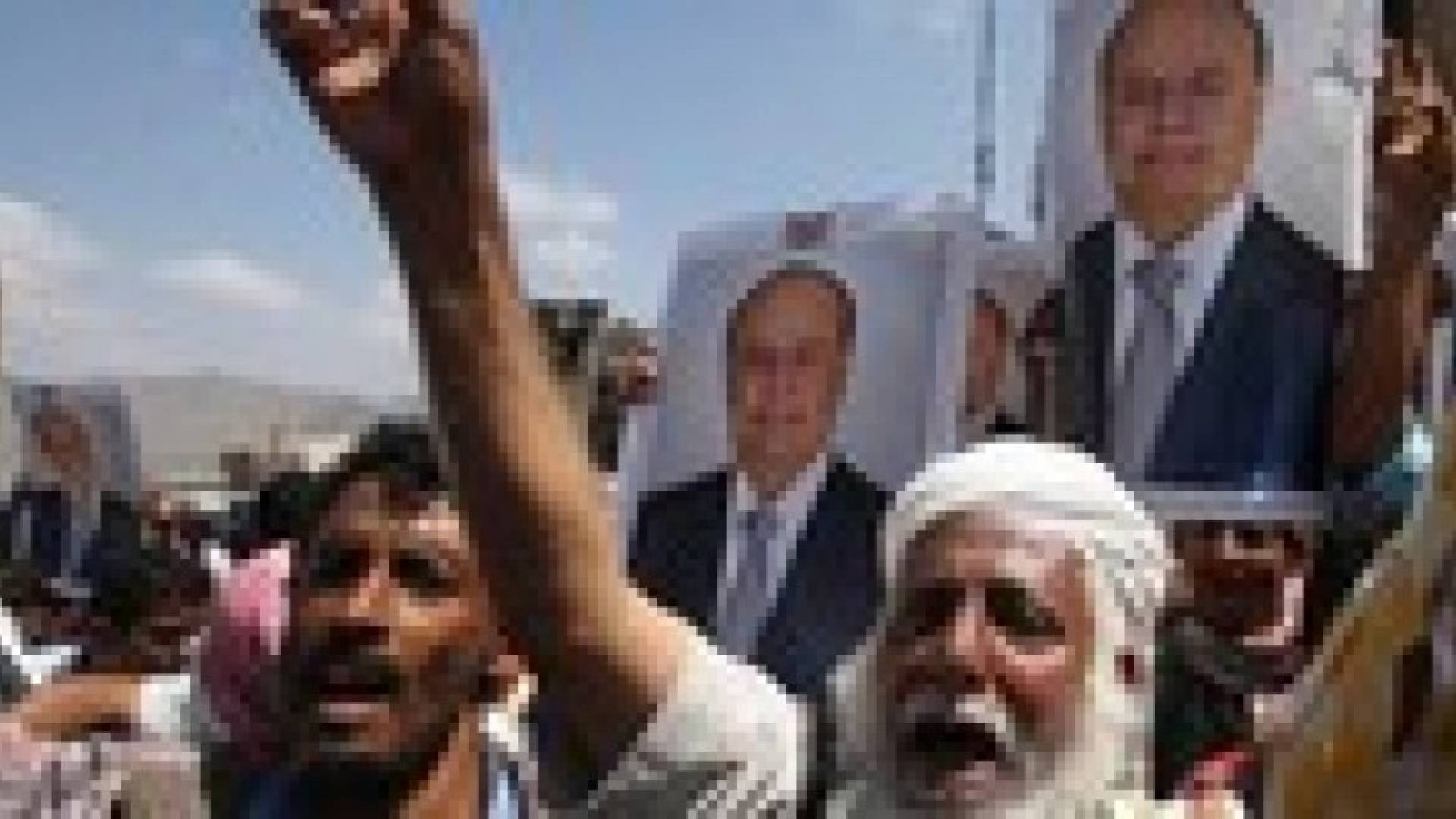 الحوثيون يعلنون هادي "مطلوبا للعدالة"