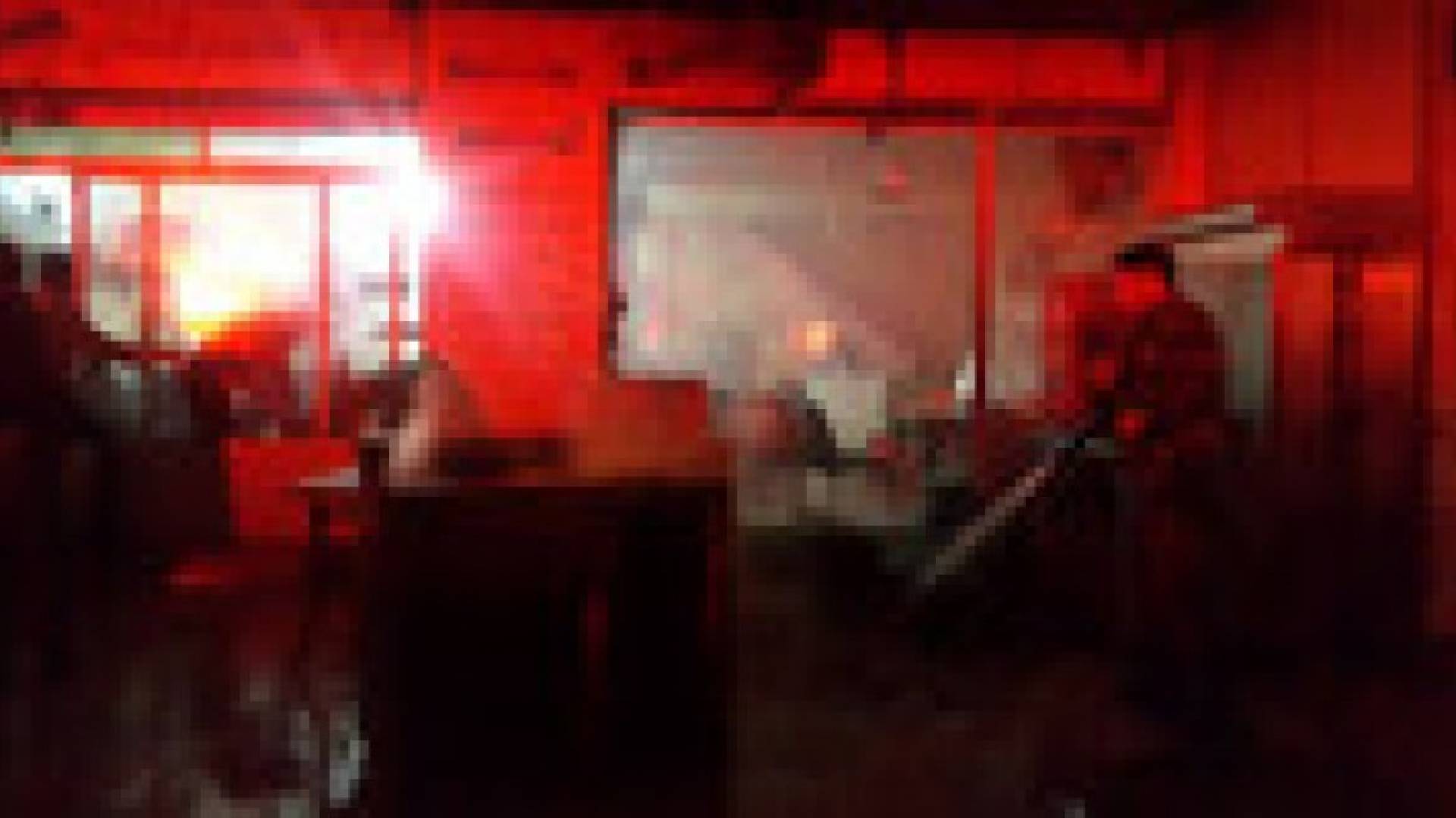 حريق مطعم بضاحية المرج في الكرك .. صور