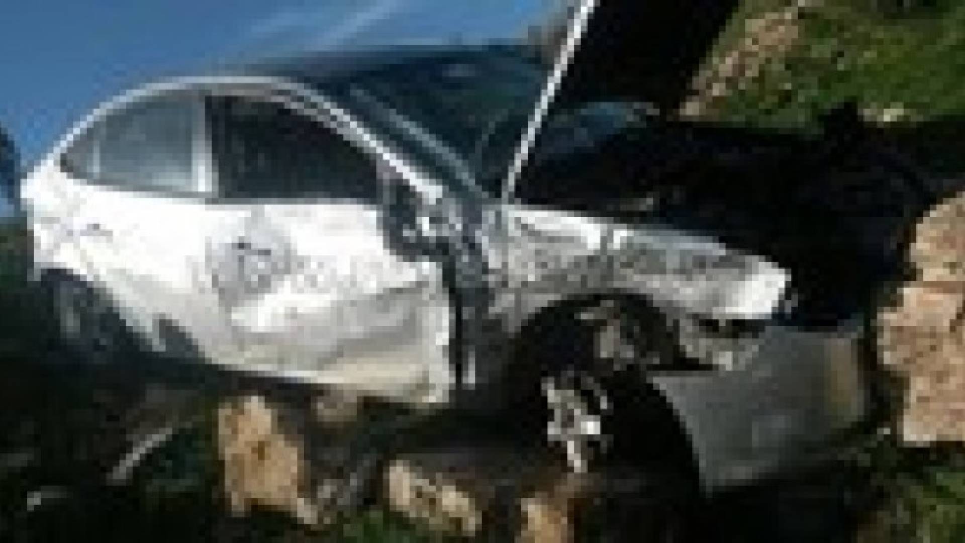 6 اصابات في حادث تصادم بإربد .. صور