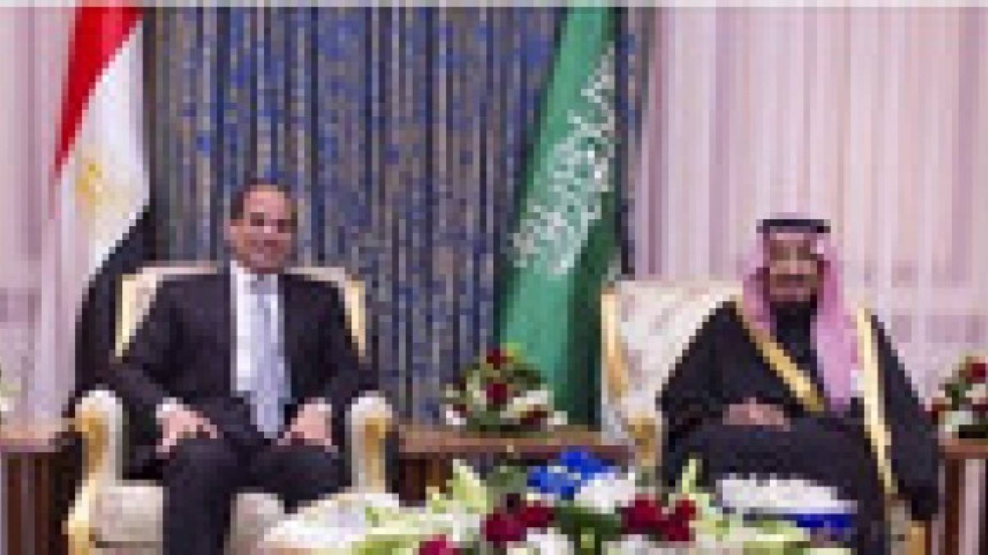 العاهل السعودي يستقبل السيسي بالرياض