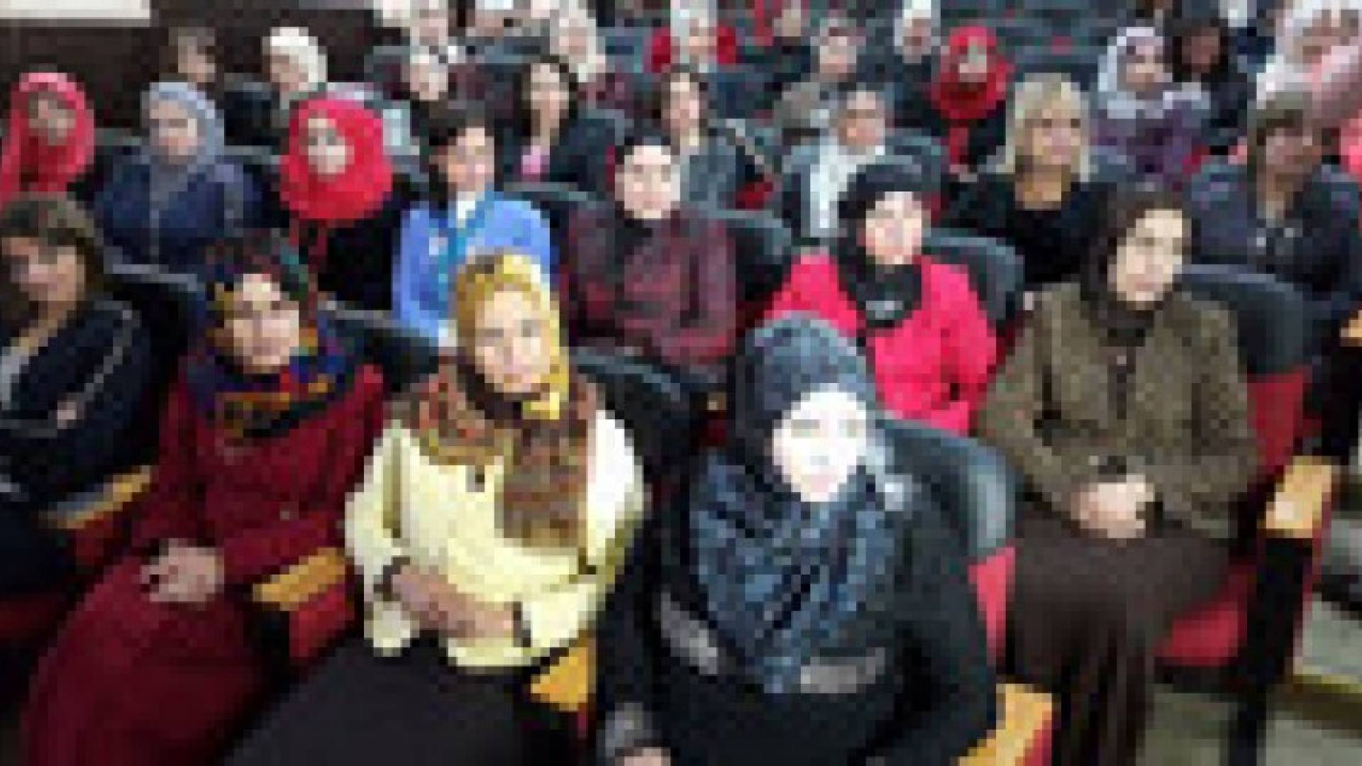 التنمية الاجتماعية : تخريج مجموعة من نساء القطاع العام ممن خضعن لبرنامج التعليم بالملازمة