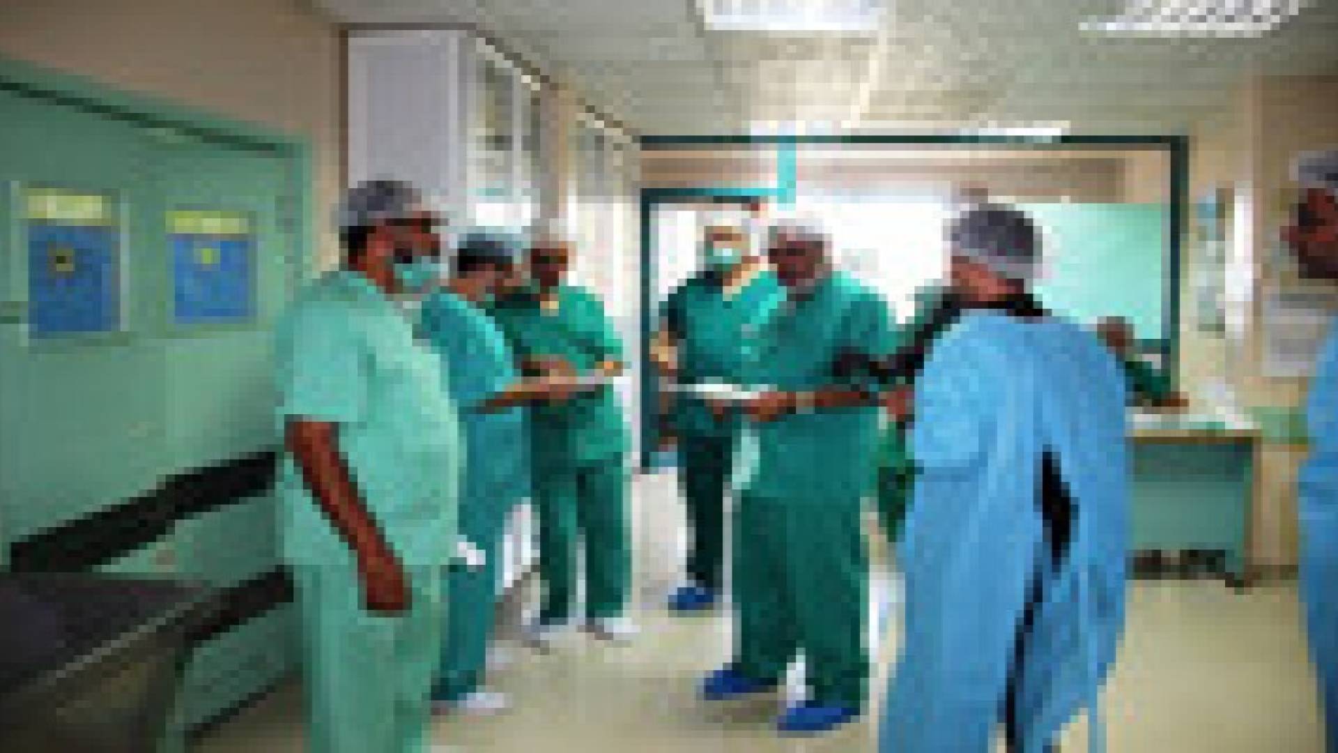 مستشفى في غزة يستخدم "منظار الكبسولة" لأول مرة