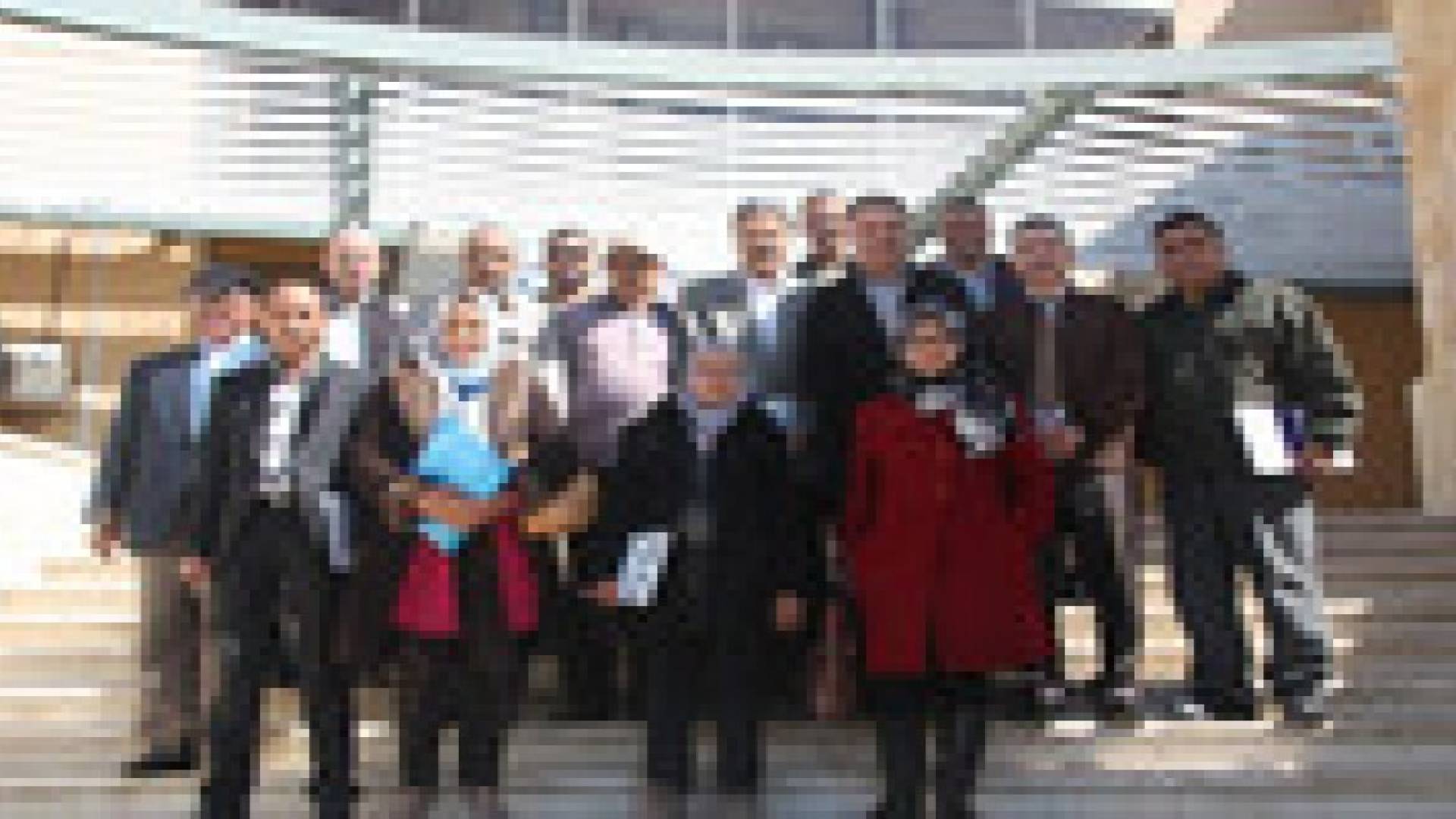 وفد رسمي من الجمهورية التونسية يزور المؤسسة العامة للغذاء والدواء