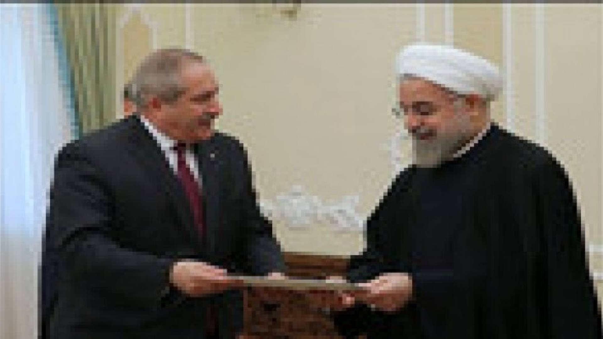 نائب رئيس الوزراء يلتقي الرئيس الايراني ووزير خارجية ايران