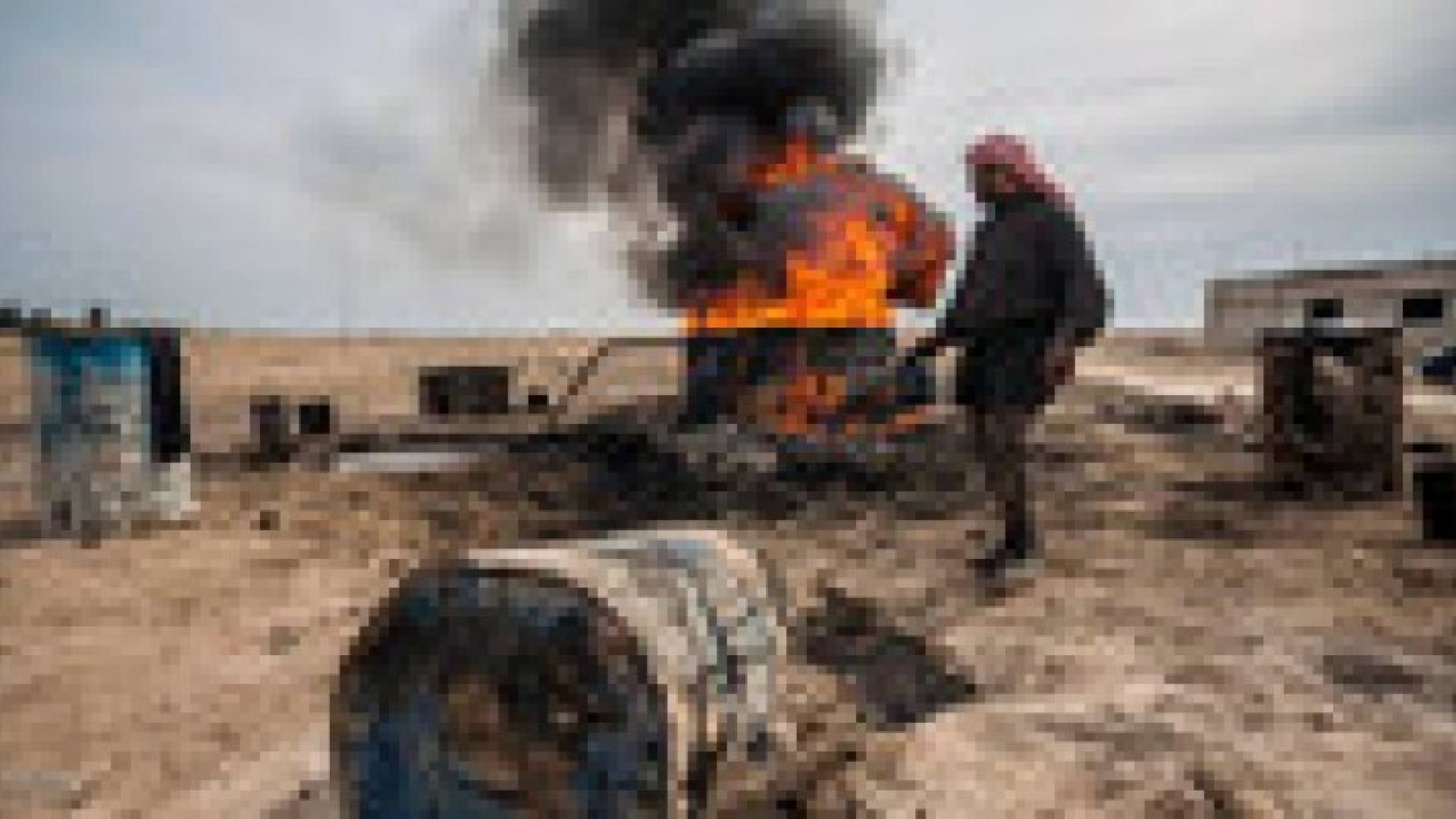 قتلى بقصف مصفاة نفط تديرها داعش في سوريا