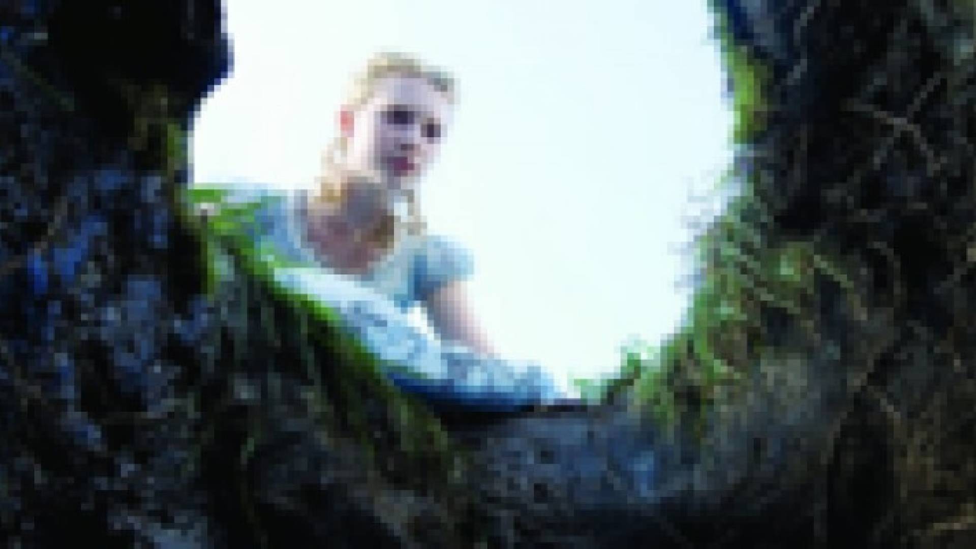 مرض غريب يسمى بـ "أليس في بلاد العجائب"!