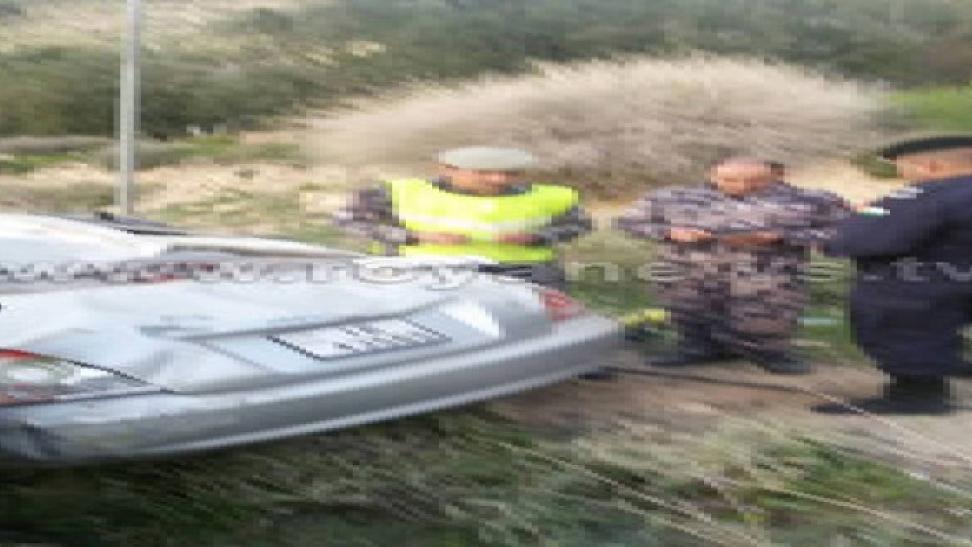 بالصور.. تدهور مركبة في الكرك