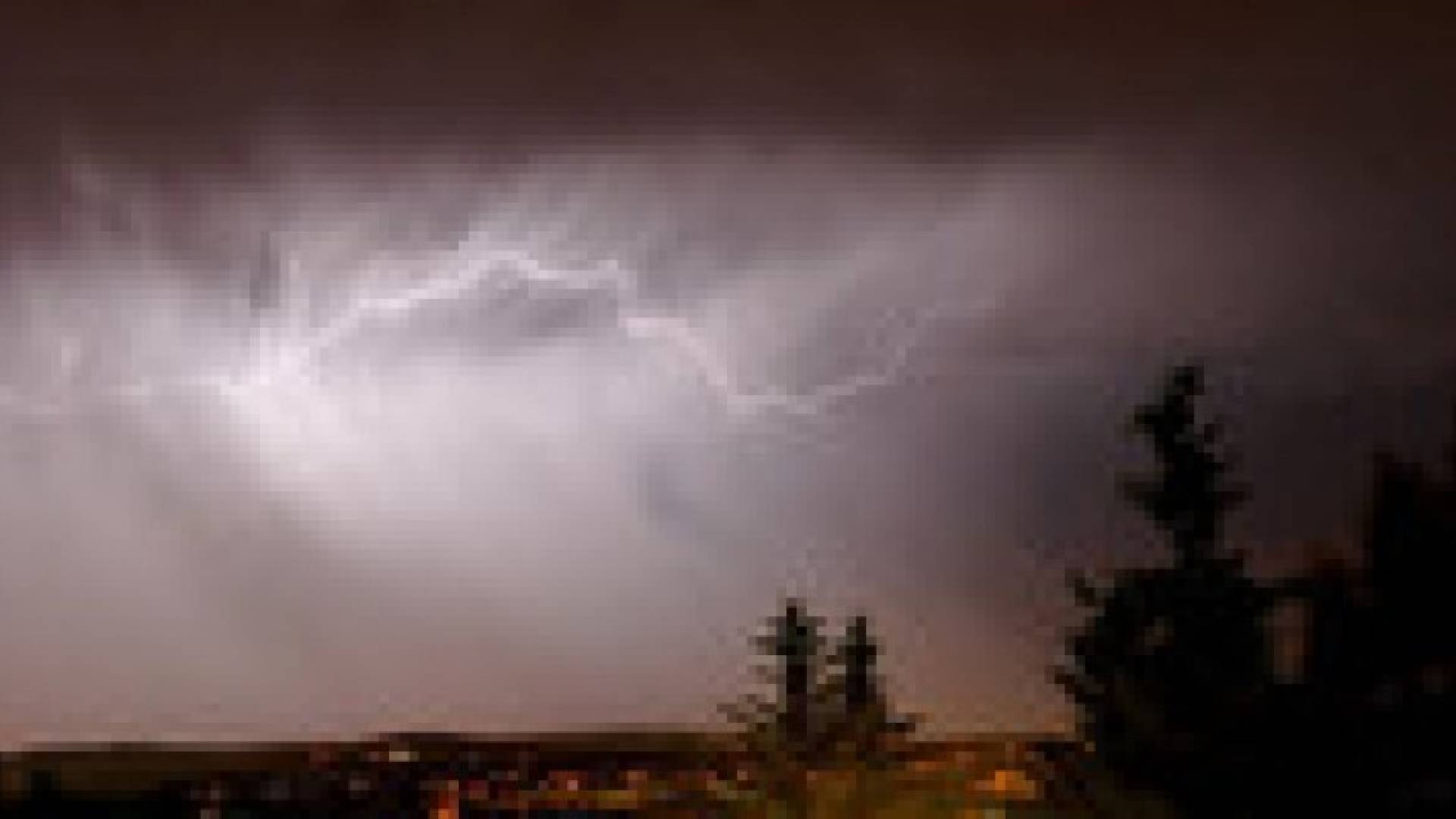 أمطار رعدية غزيرة نهار الخميس