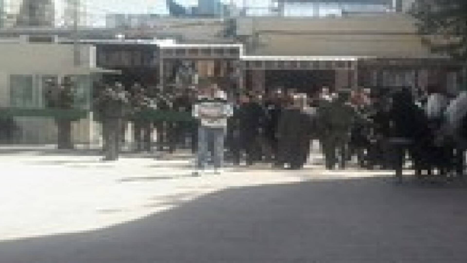 وزير خارجية الاحتلال "ليبرمان" يدنس الحرم الإبراهيمي ..فيديووصور