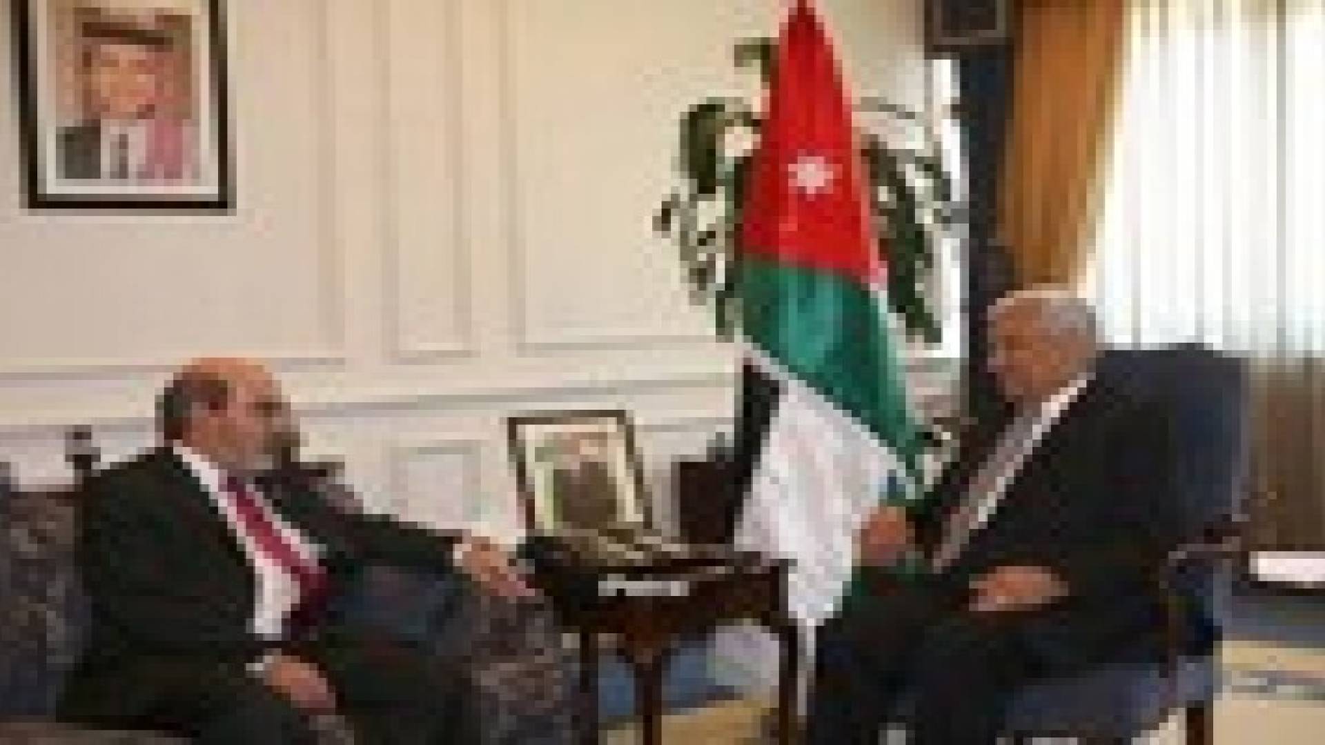 رئيس الوزراء يستقبل مدير عام الفاو