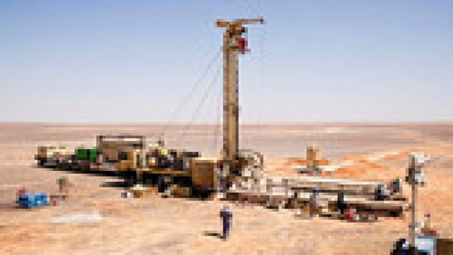 موظفو شركة الأردن للصخر الزيتي يعتصمون احتجاجا على فصلهم