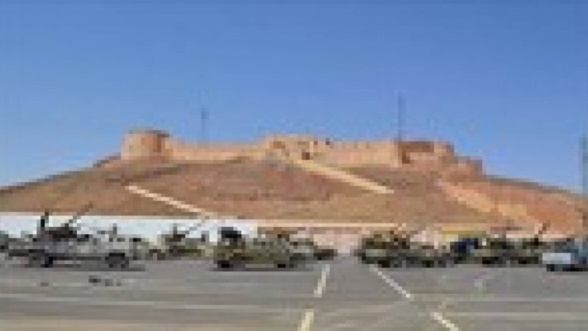 مصدر عسكري: اشتباكات قرب قاعدة براك جنوبي ليبيا