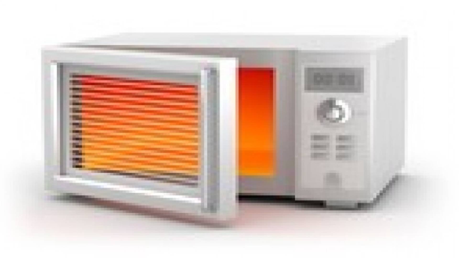 هل تسخين الطعام في المايكروويف ضار؟