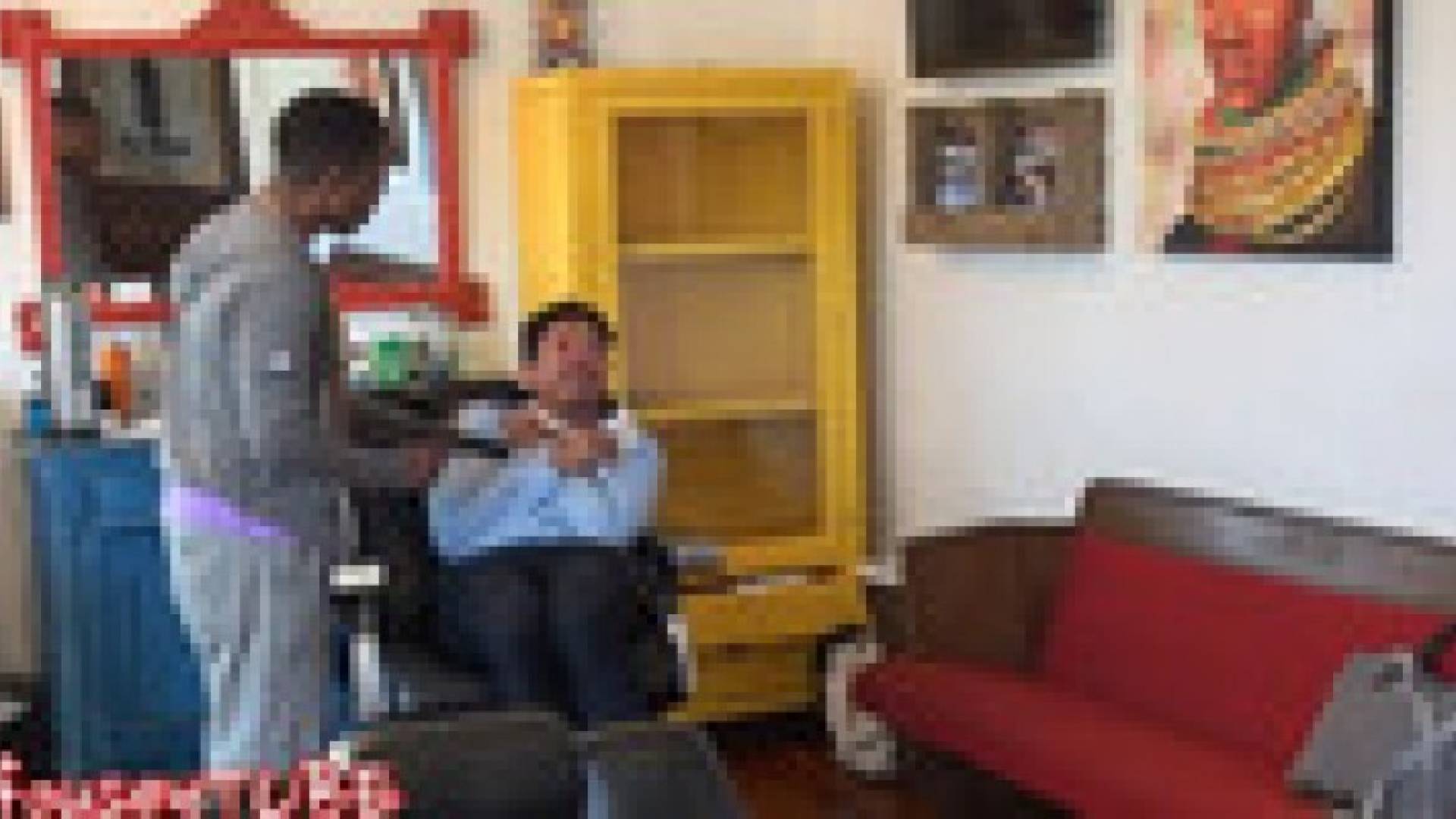 بالفيديو.. شارك في مقالب ليقع ضحية أحدها ويحصد 1,9 مليون مشاهدة في ساعات