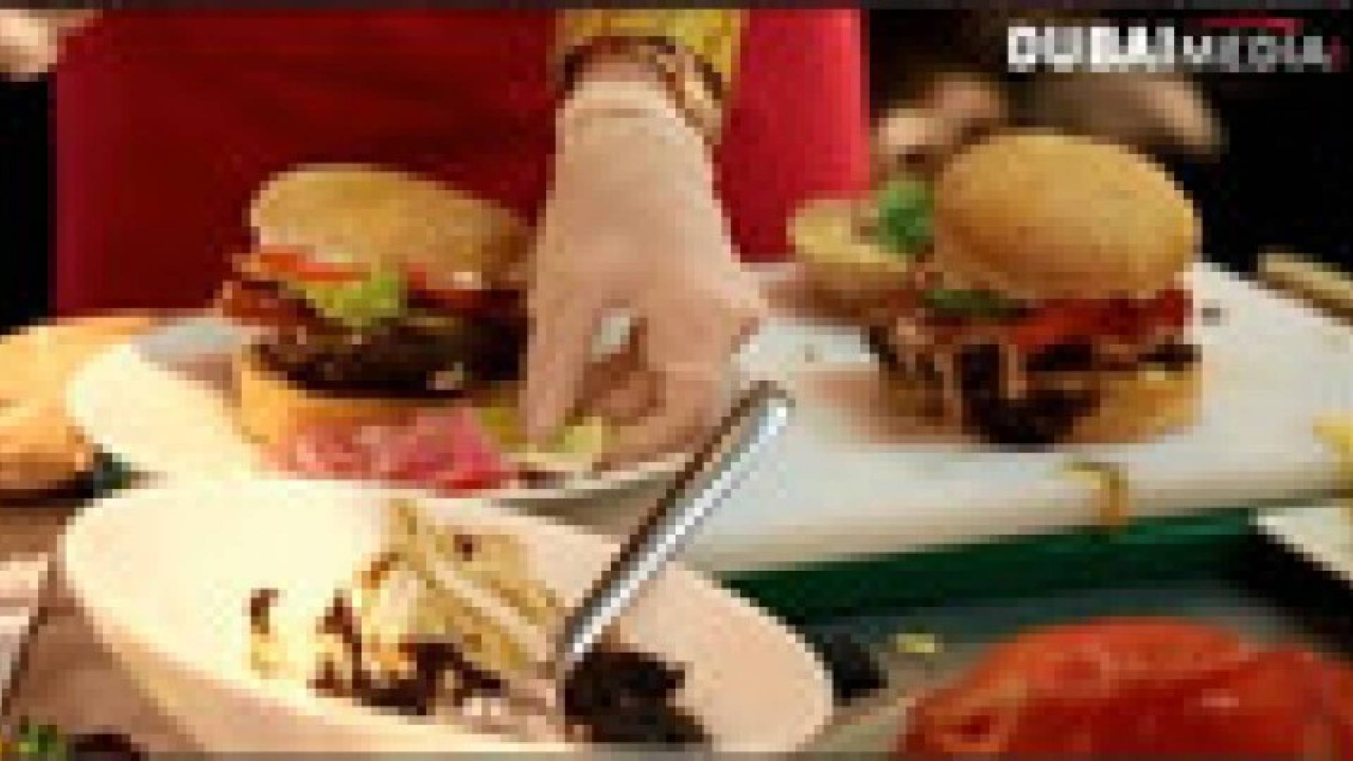 أغلى "برغر" بالعالم تباع في الإمارات بـ7000 دولار