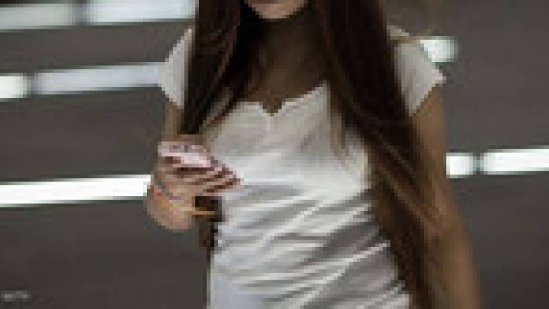 فتاة أميركية حاولت قتل أمها بسبب آيفون