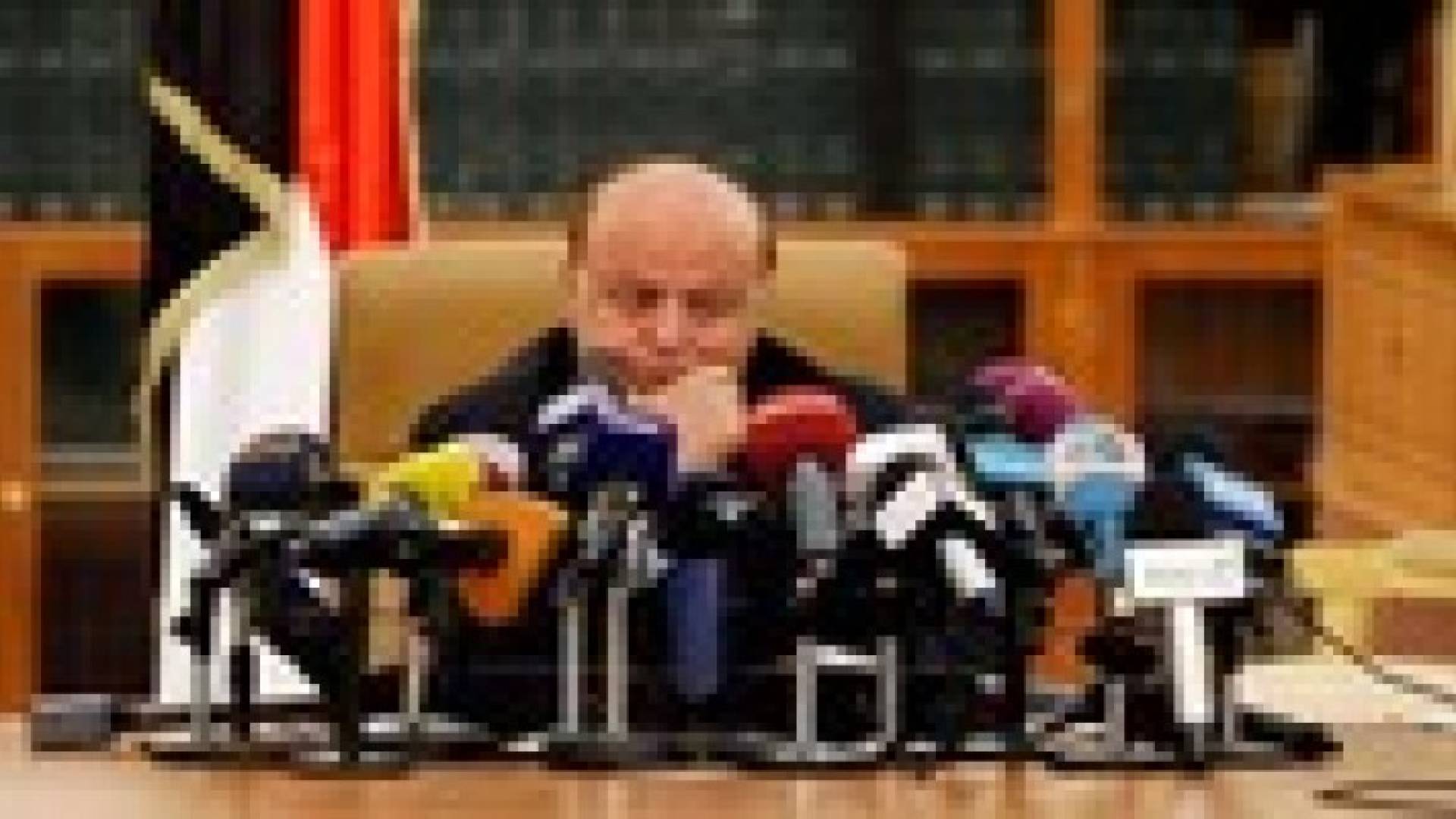 هادي: انتقالنا إلى عدن ليس إيذانا بالانفصال