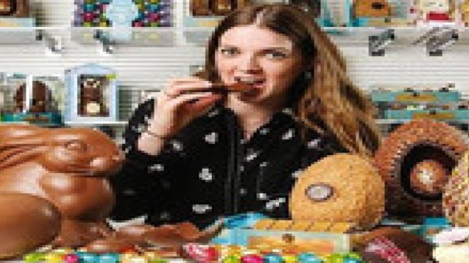 بريطانية تتقاضى أجرا لأكل الشوكولا