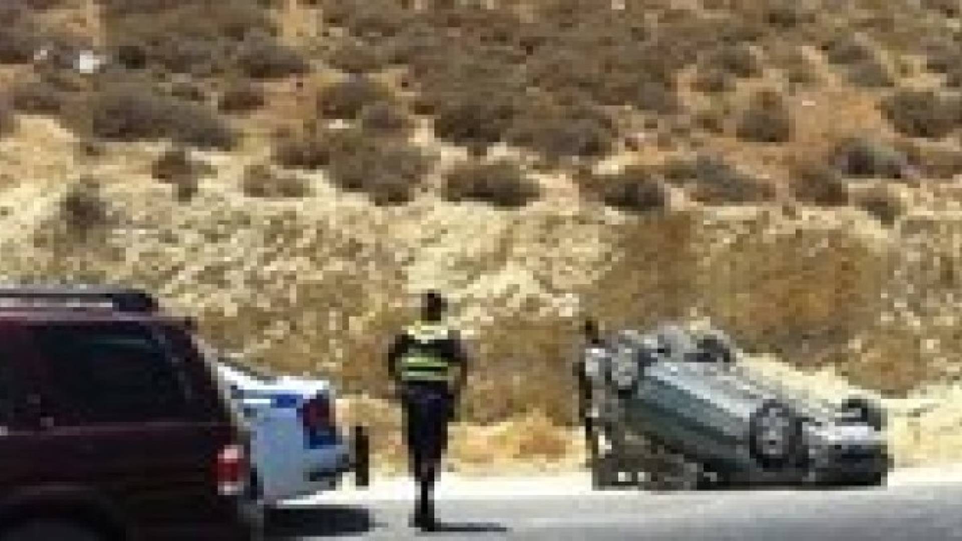 تدهور سيارة في وادي بمحافظة البلقاء