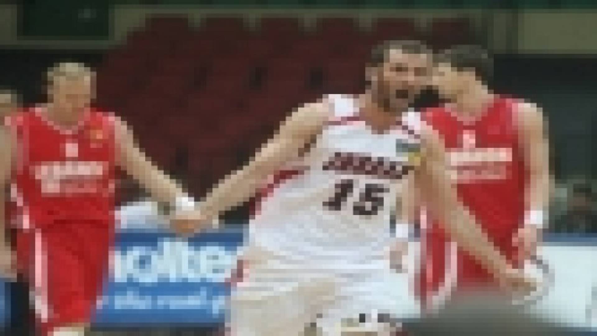 أيمن دعيس يعلن إعتزاله كرة السلة