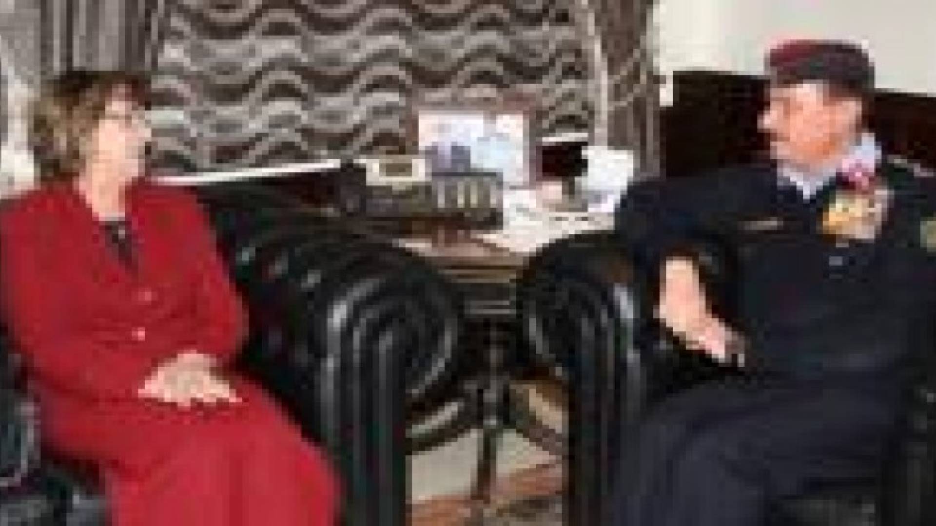 مدير الامن العام يلتقي السفيرة التونسية بعمان