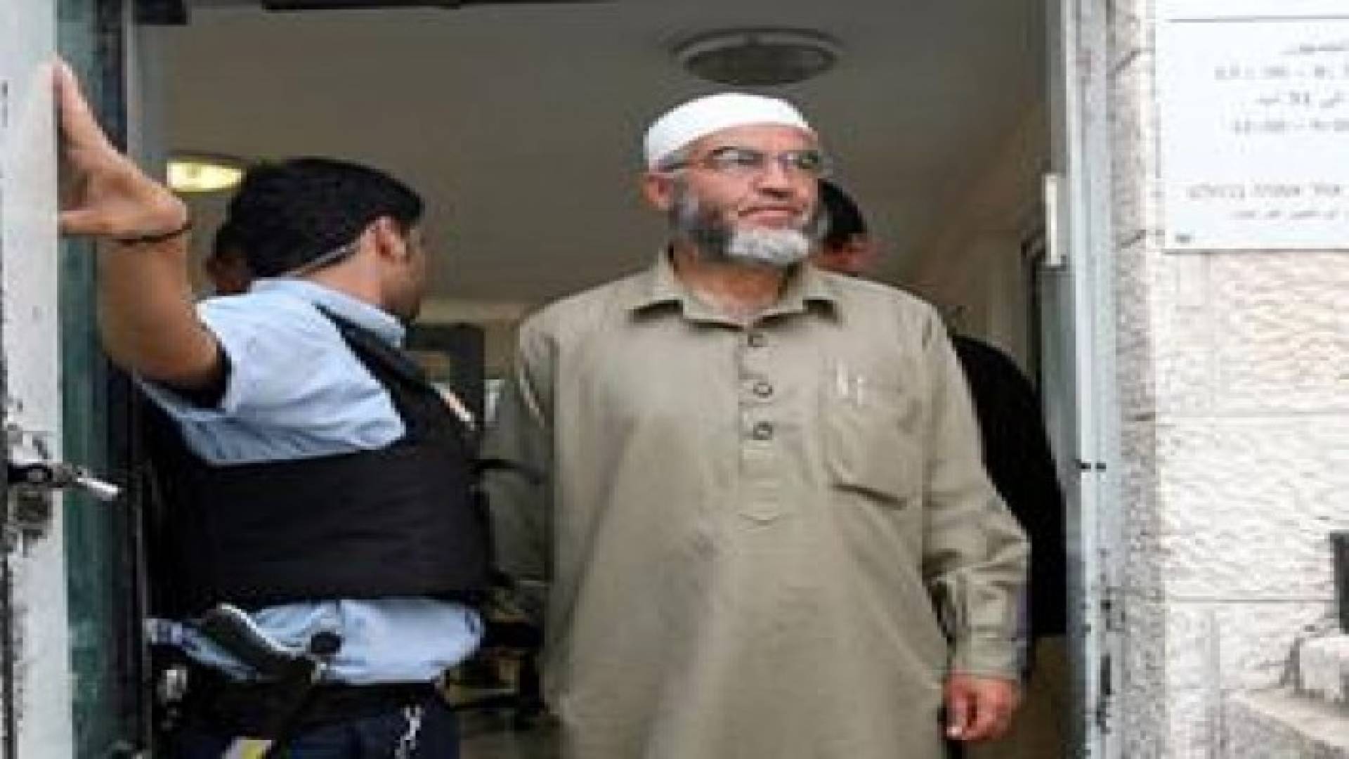 الاحتلال يحكم على الشيخ رائد صلاح بالسجن 11 شهرا