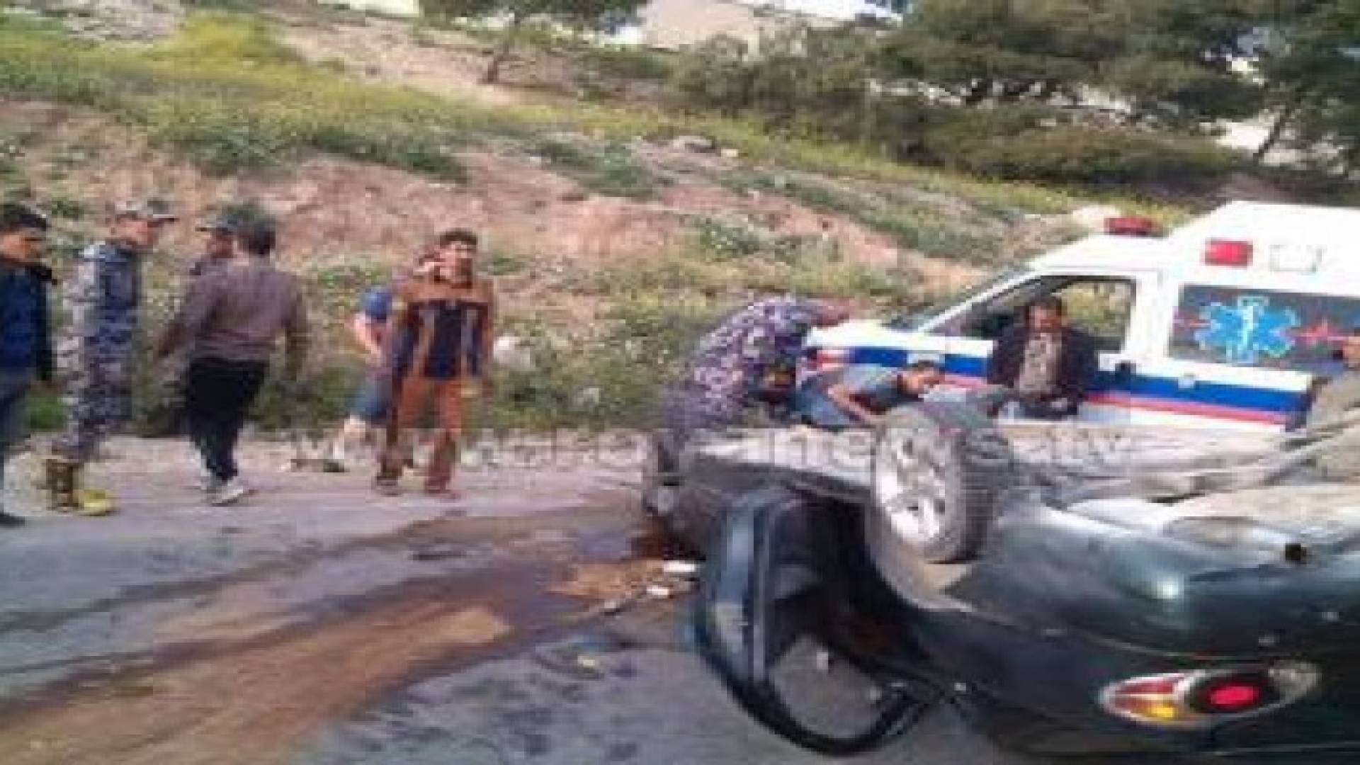 4 اصابات في انقلاب مركبة بالكرك