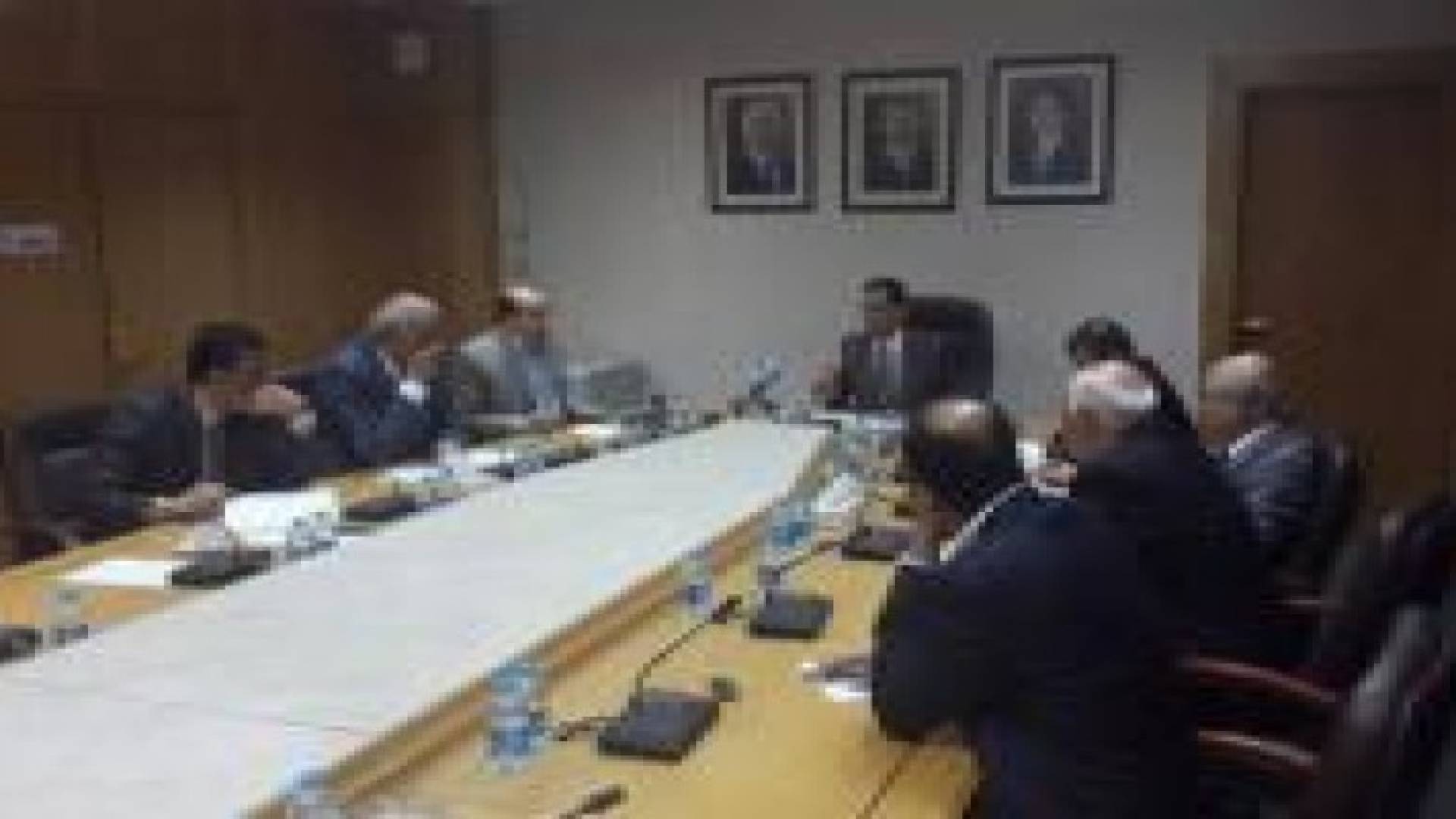 الشؤون الخارجية البرلمانية توضح موقفها من الأحداث في اليمن