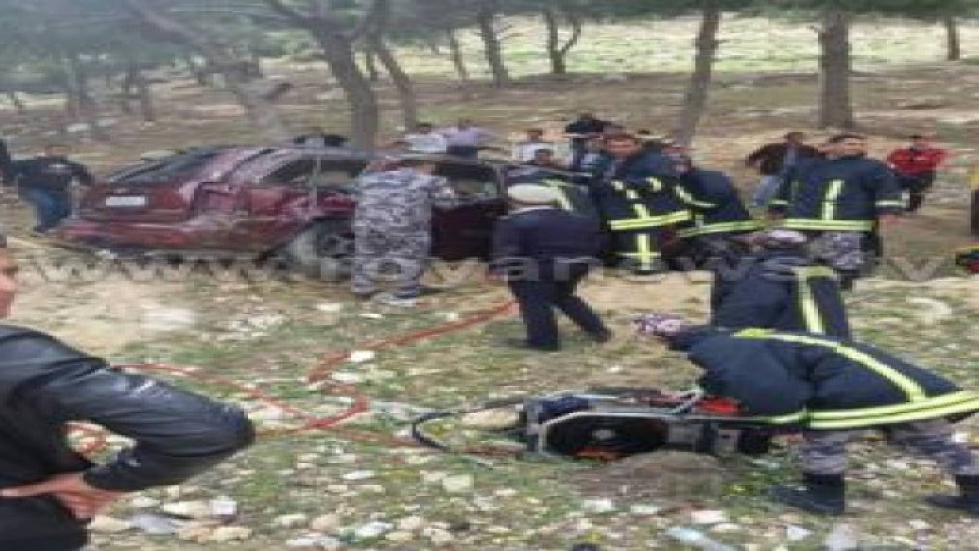 وفاتان و 4 اصابات اثر حادث تدهور مركبة على طريق جرش- عمان.. صور