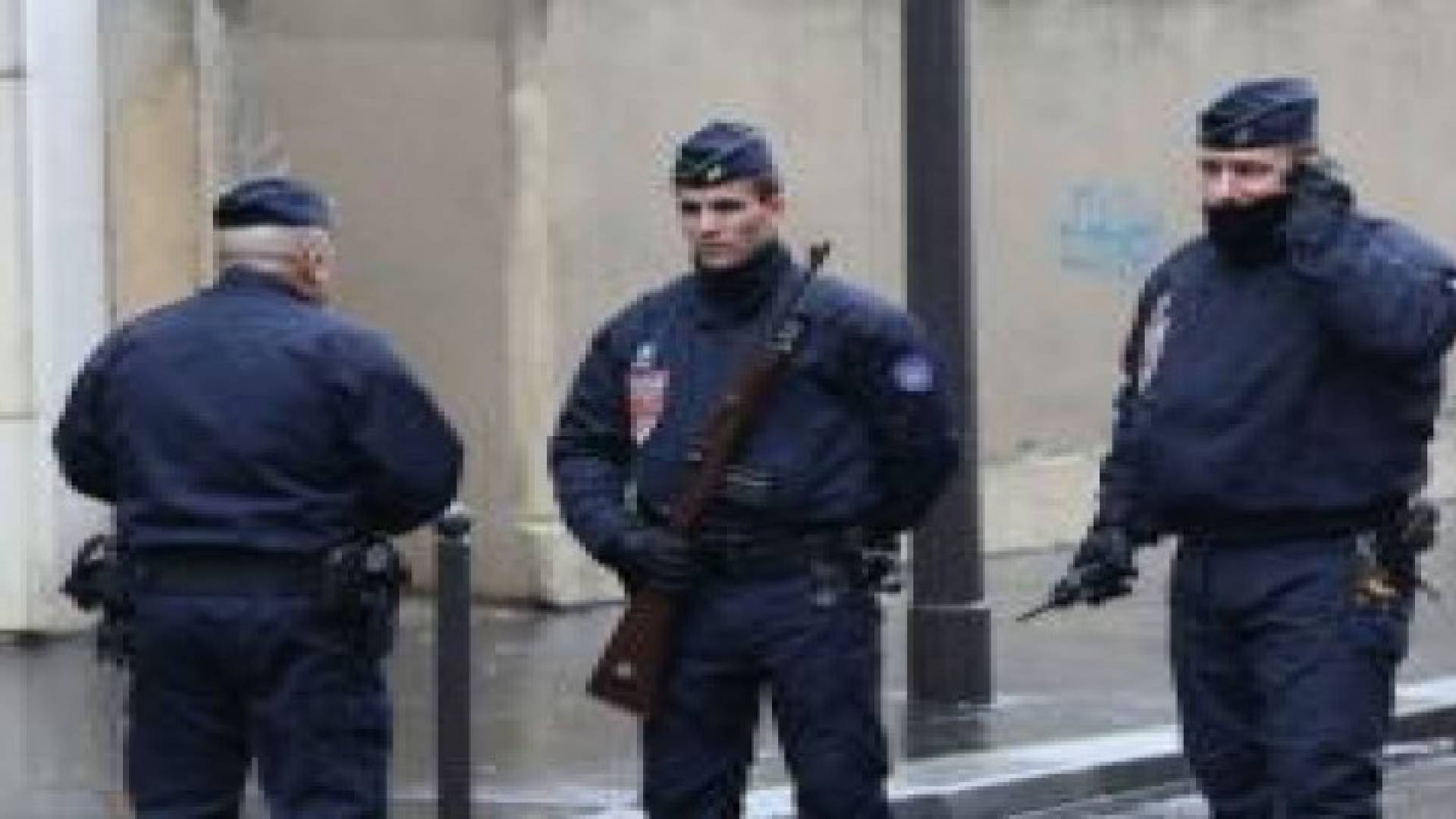 فرنسا.. طريقة غريبة جدا لإخفاء مجوهرات مسروقة