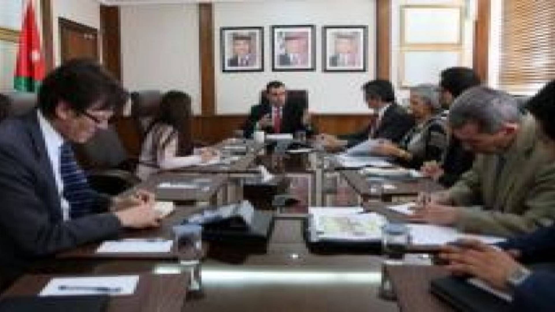 وزير التخطيط والتعاون الدولي يلتقي مدير قطاع الحوكمة في البنك الدولي