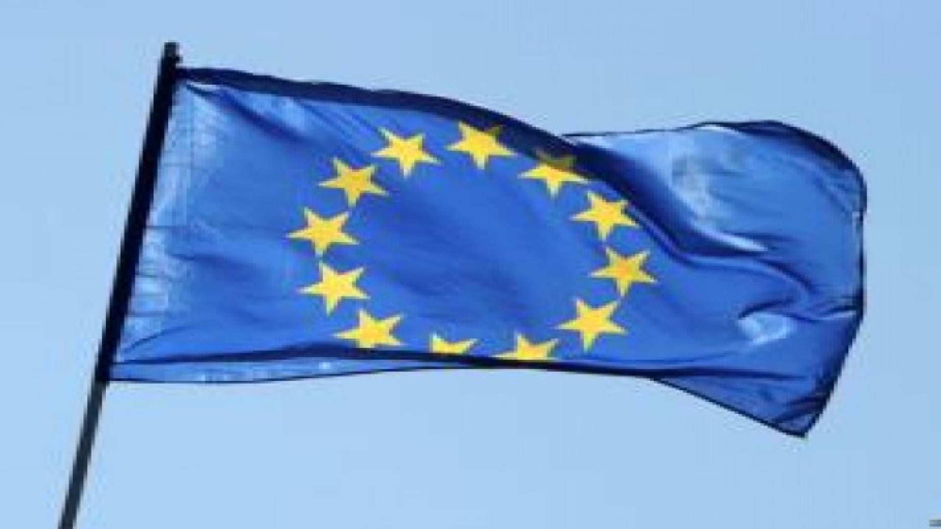 الاتحاد الأوروبي يدعو إلى إنهاء الحصار على غزة والانقسام بين الفلسطينيين