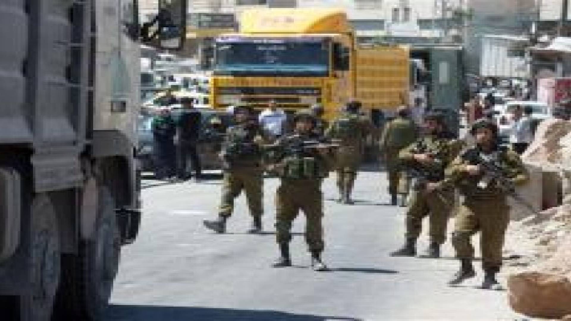 القوات الإسرائيلية تعزز تواجدها في الخليل بعد اختفاء مستوطن يعتقد اختطافه