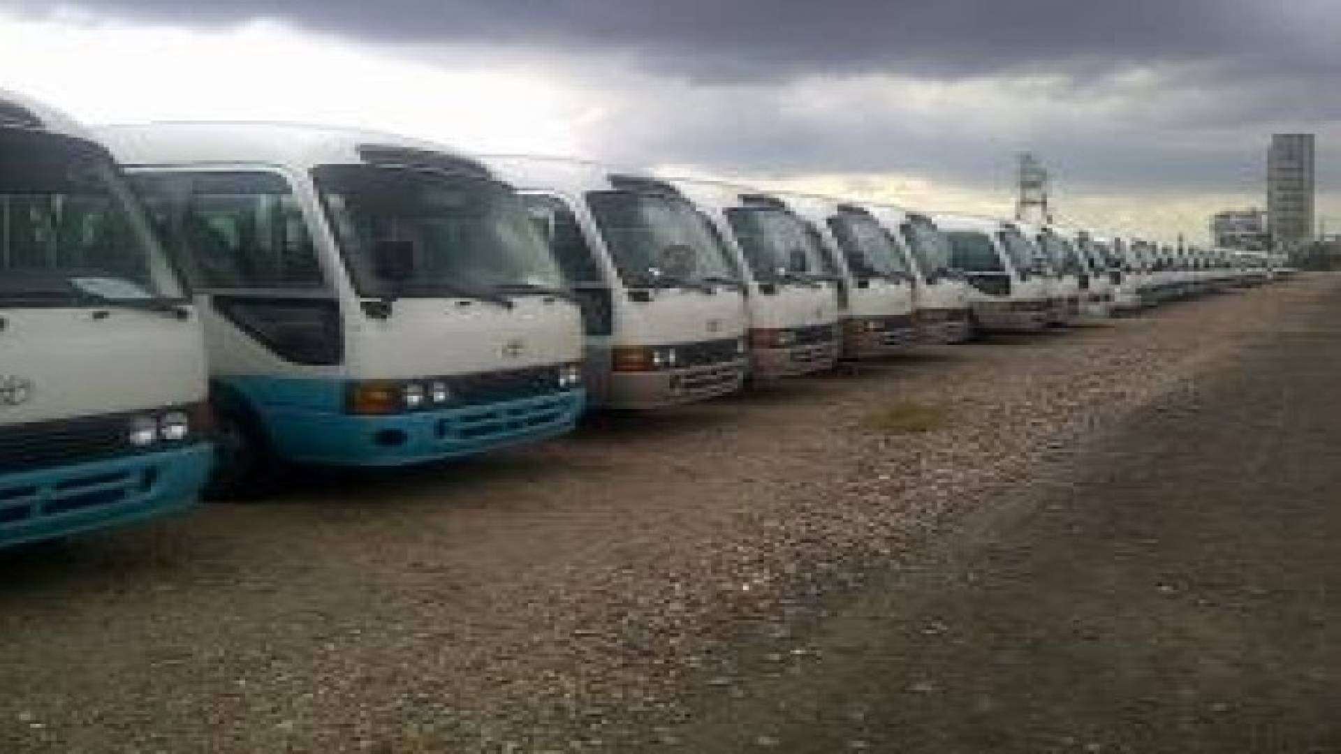 عصابة سورية تعترف بسرقة 76 باص كوستر