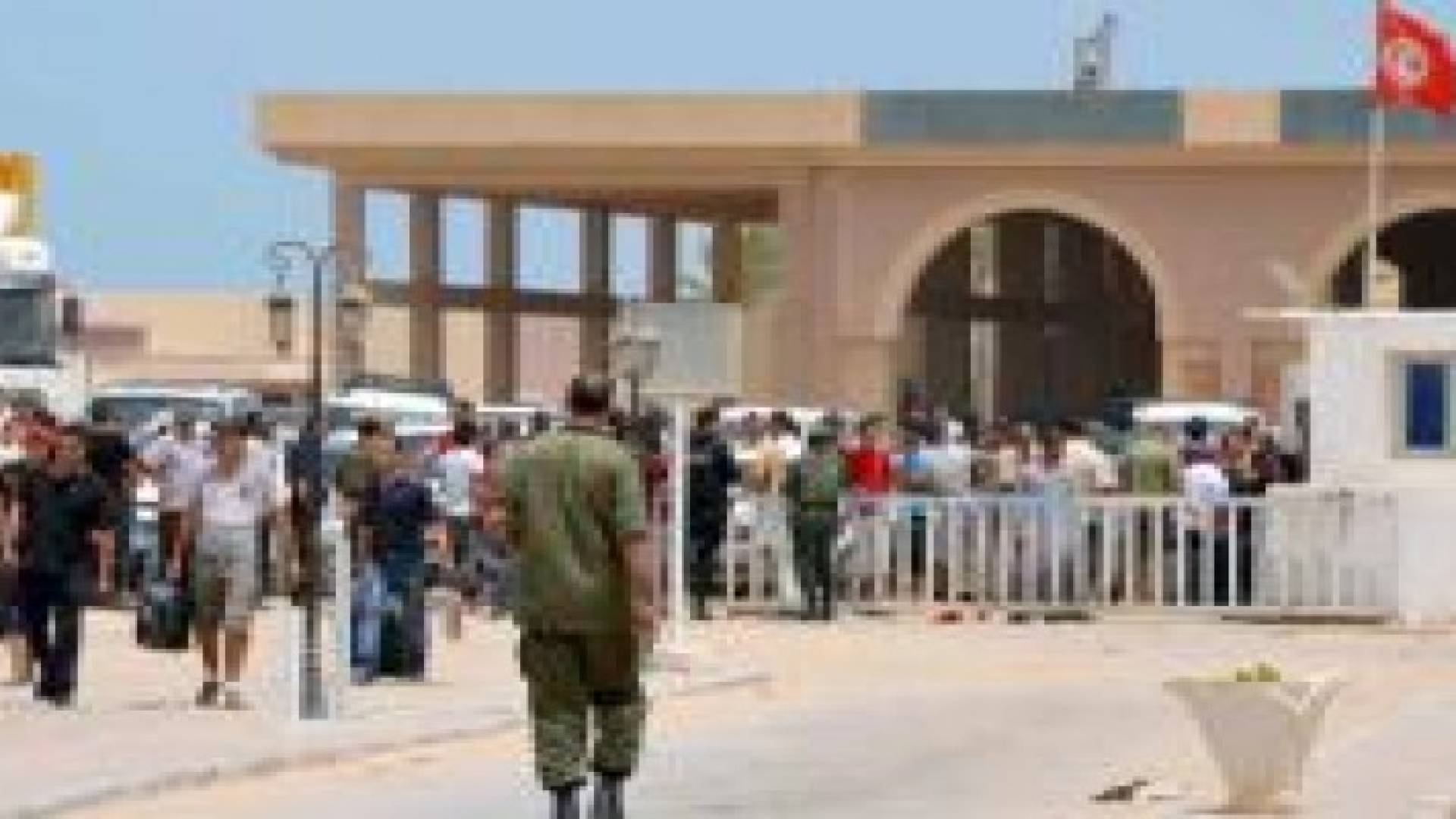 تونس تعيد التمثيل الدبلوماسي مع سوريا وليبيا