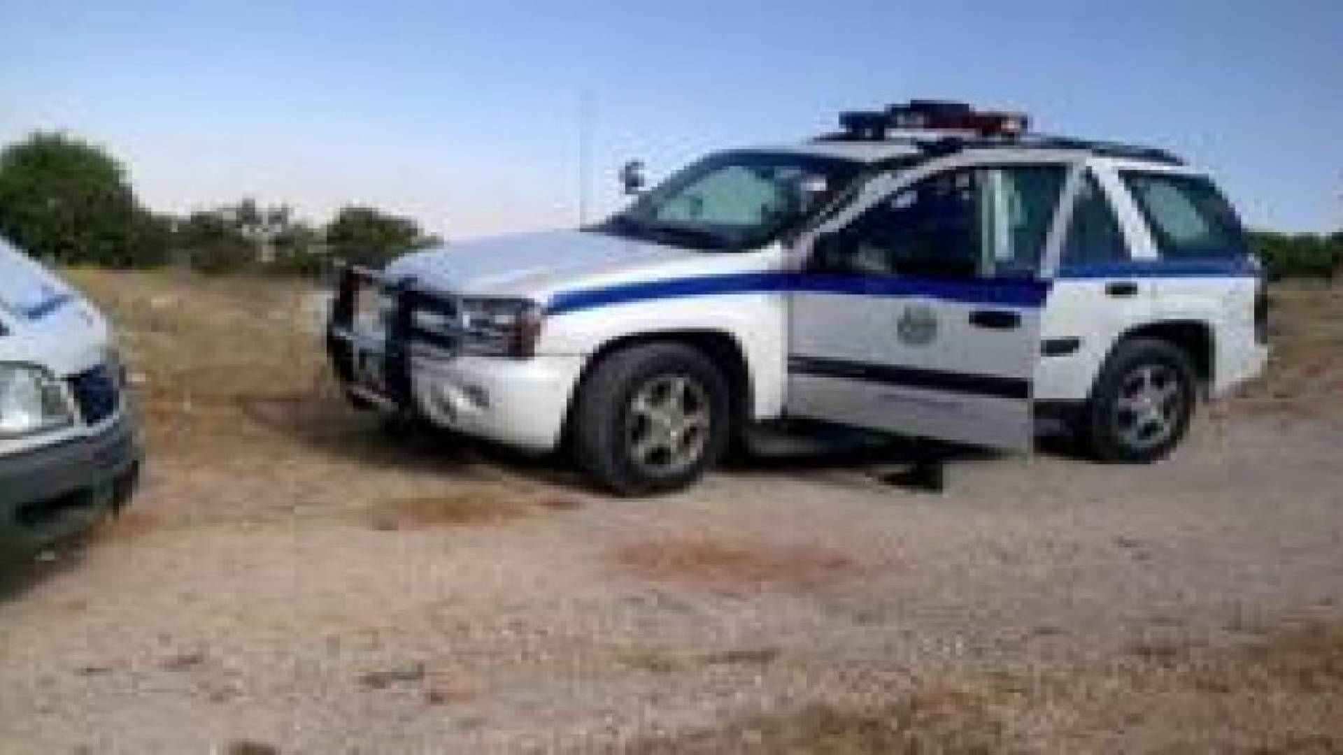 كوادر الدوريات الخارجية تنقذ مواطن لدغته افعى بالبحر الميت