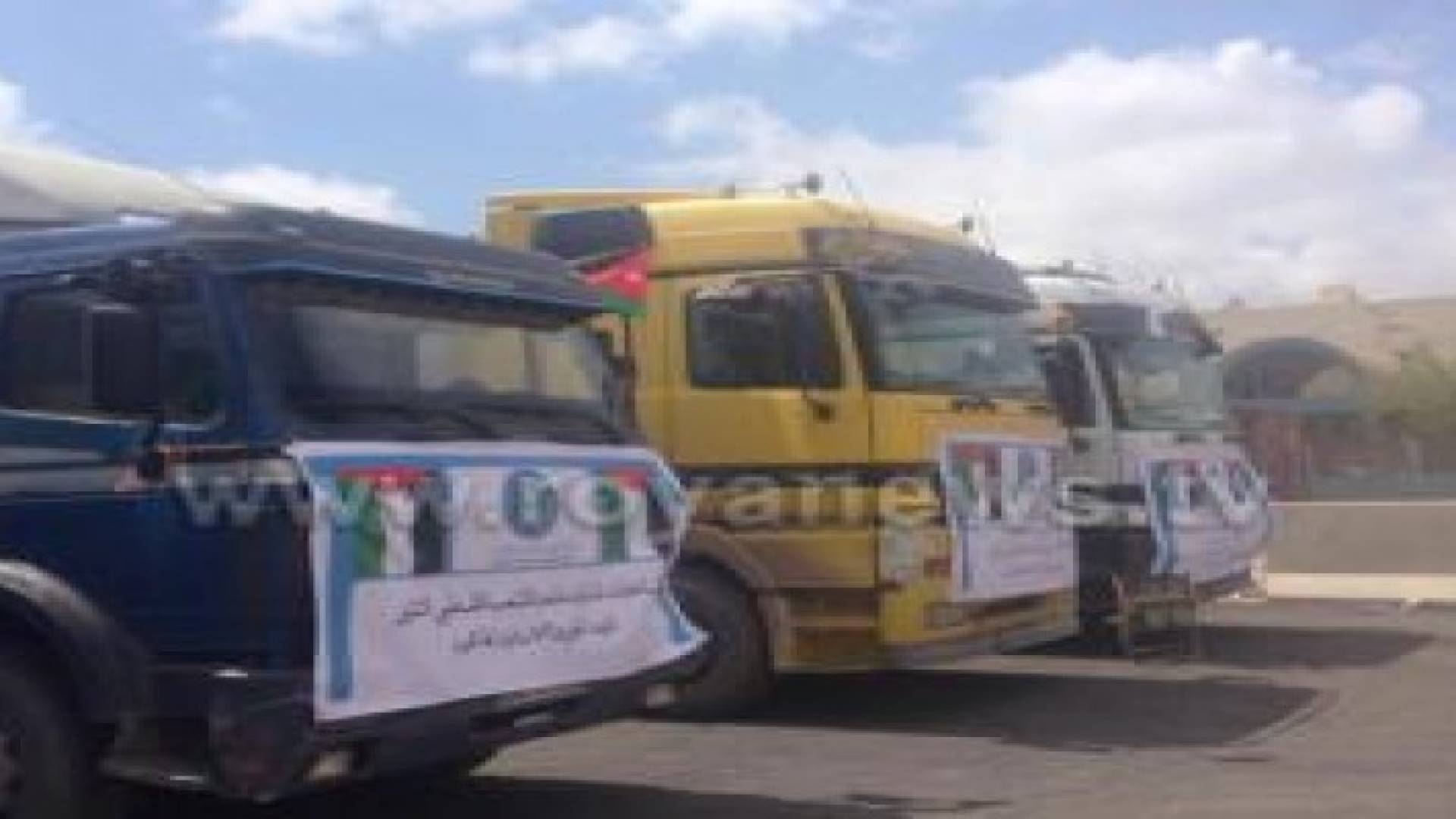 40 "كرفانا" لقطاع غزة من الهيئة الخيرية الهاشمية .. صور