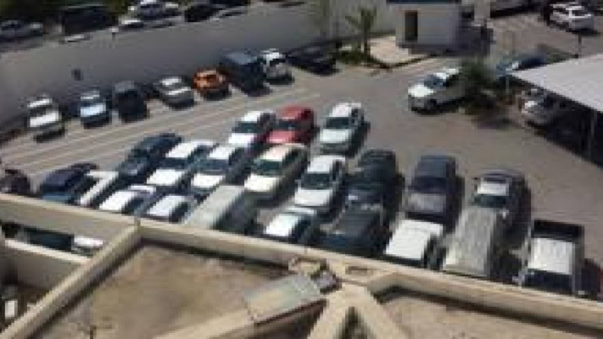 ضبط 71 حالة قيادة متهورة.. وافتتاح ساحة لحجز المركبات ( صور)