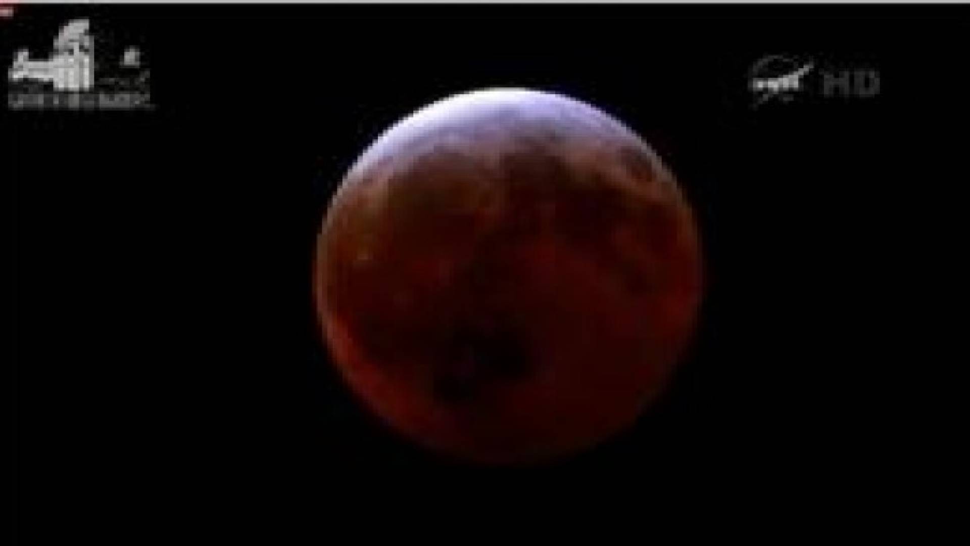 سكان الأرض على موعد مع أقصر خسوف للقمر.. فيديو