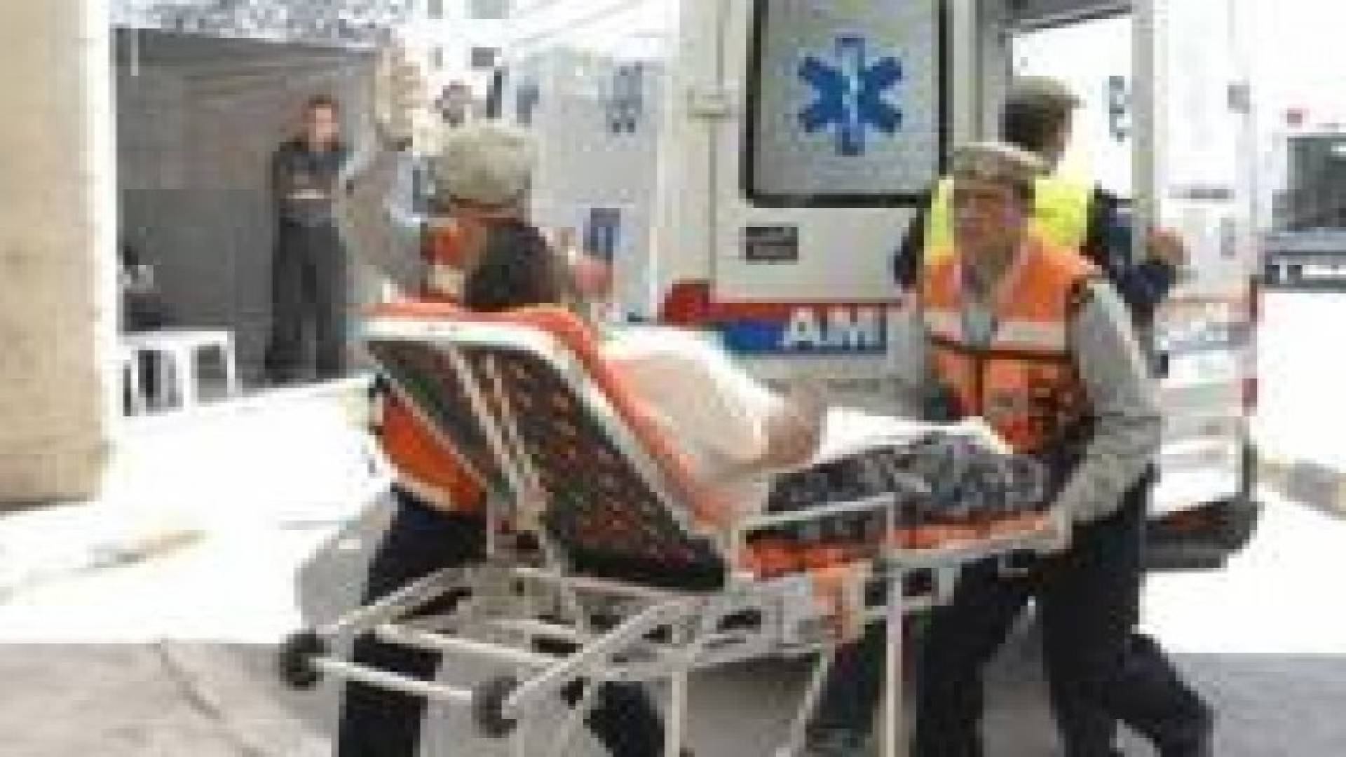 اصابة سبعيني جراء انقلاب مركبته في عجلون