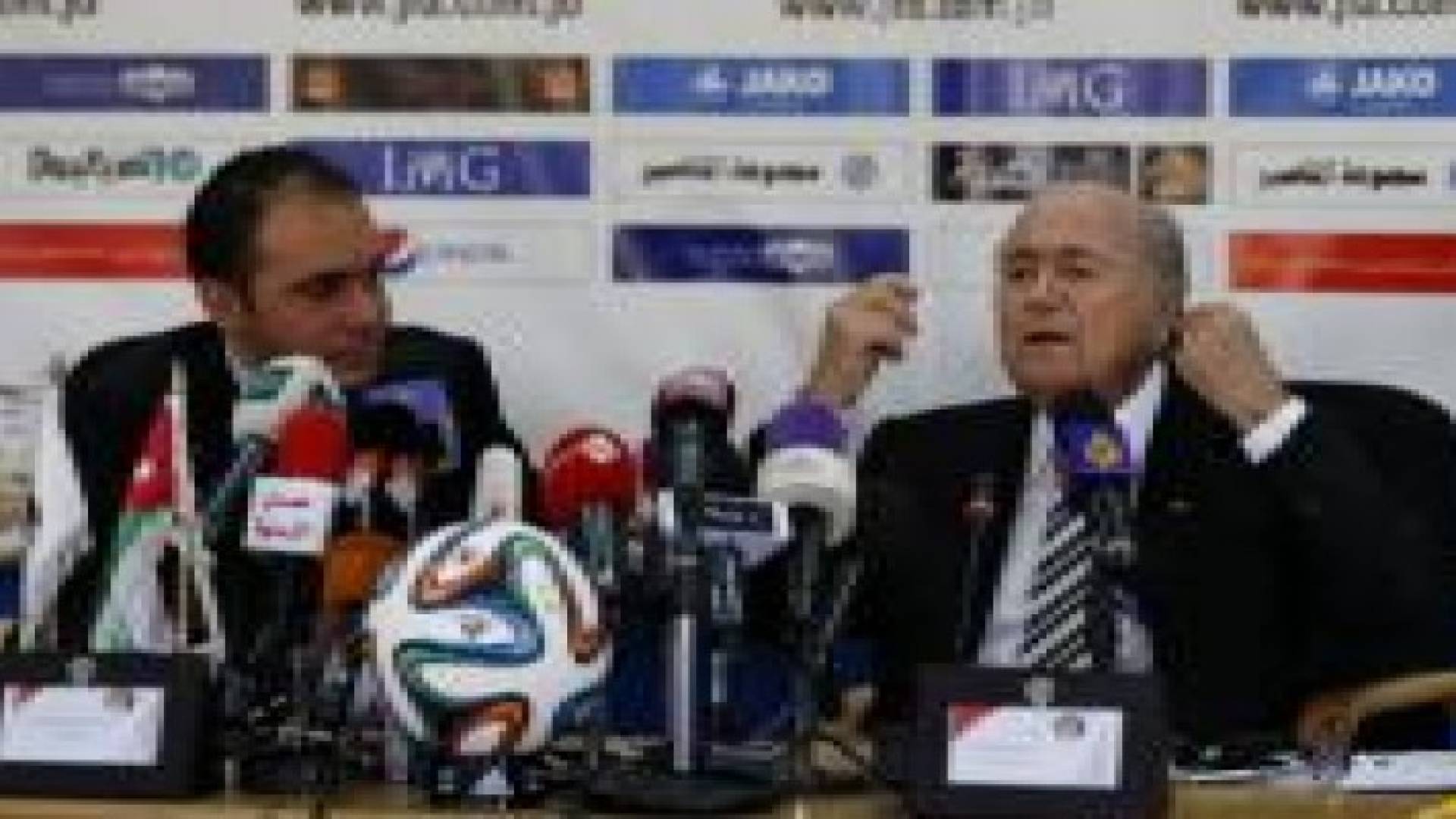 الأمير علي : بلاتر حول الفيفا إلى "إقطاعية"