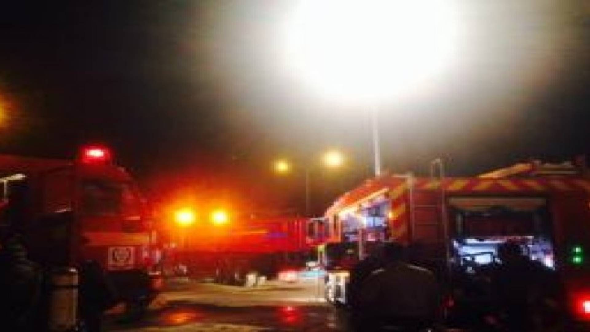 حريق في " بازار " قرب البحر الميت